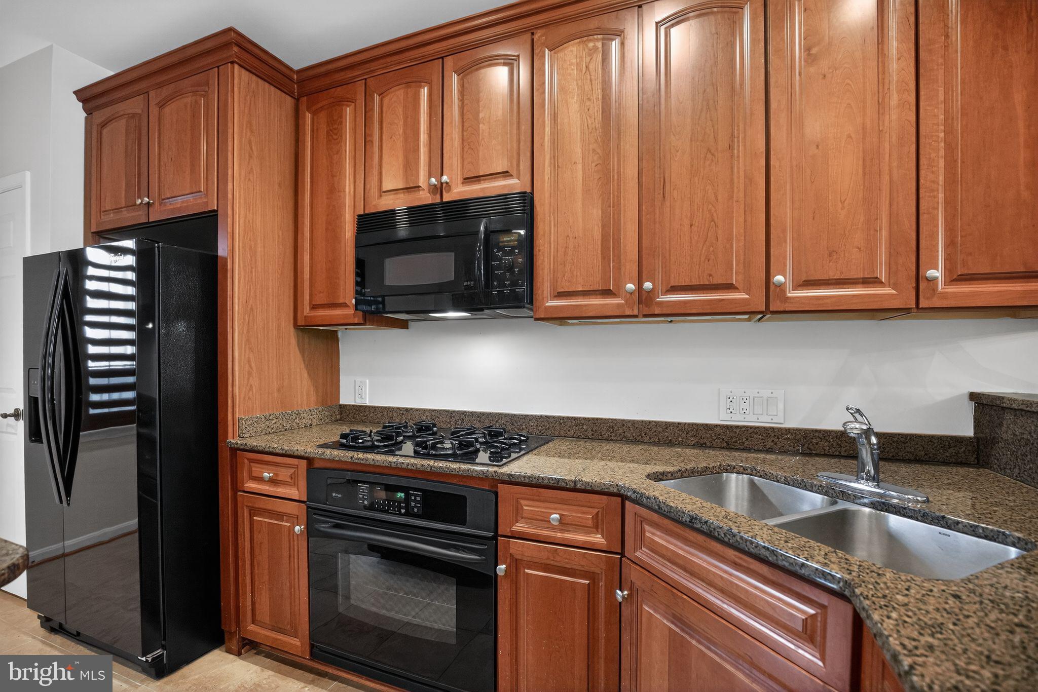 SOLOMONS LANDING - Residential