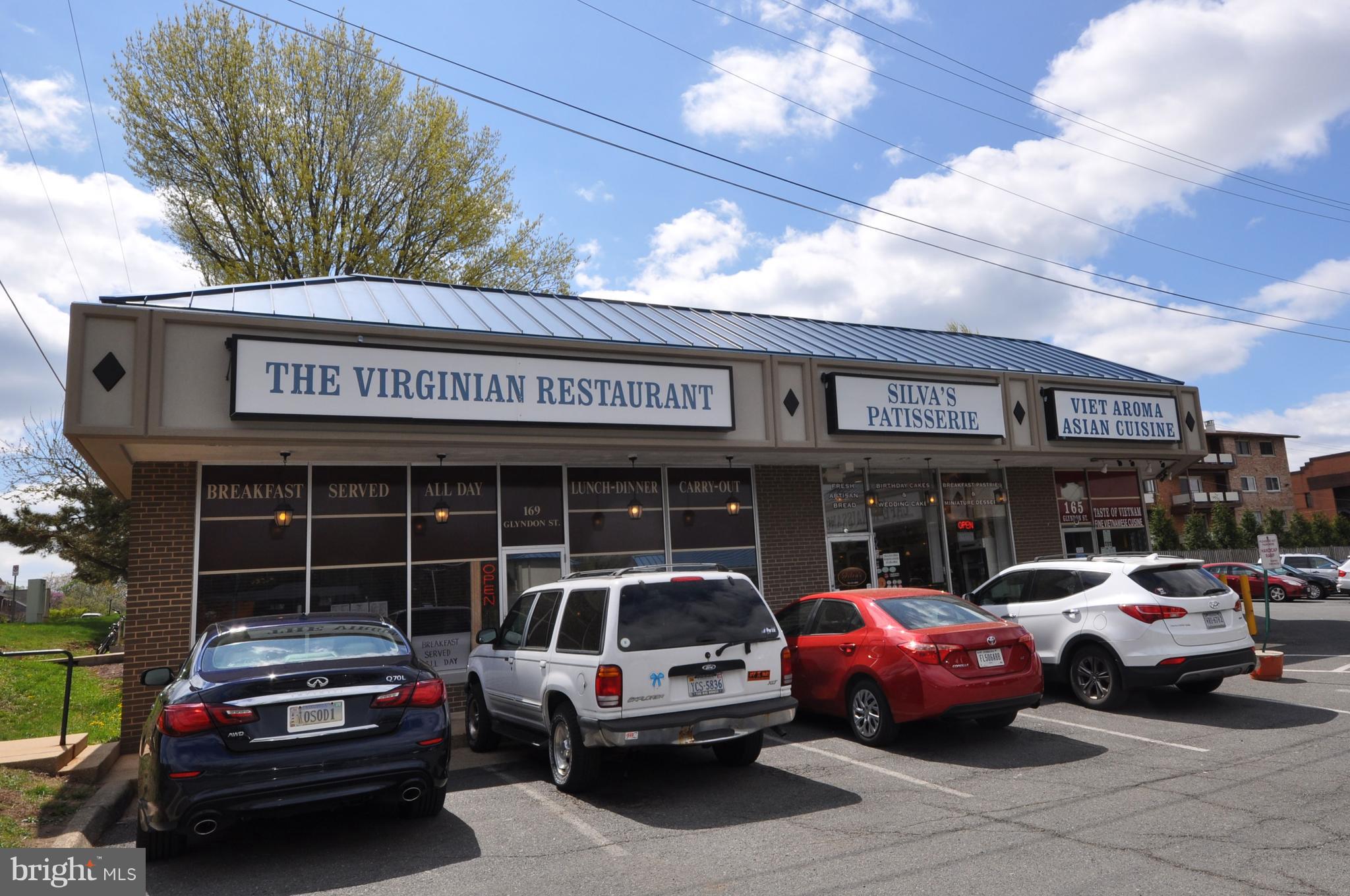 VILLAGE SQUARE - Residential