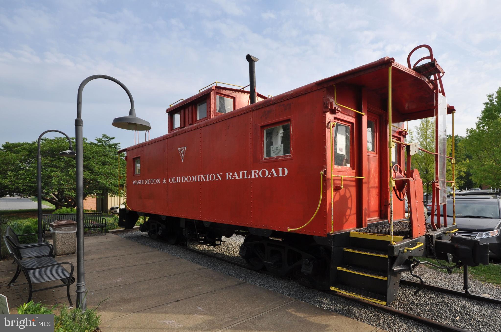 VILLAGE SQUARE - Residential