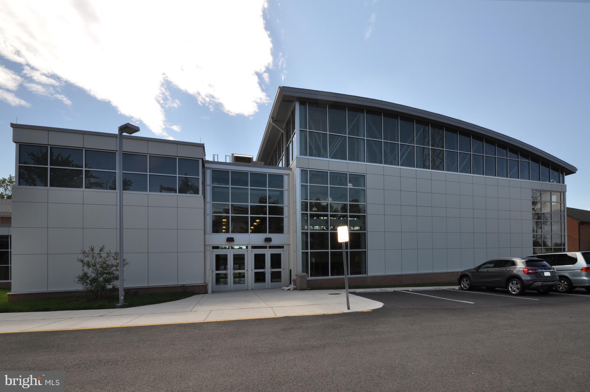 VILLAGE SQUARE - Residential