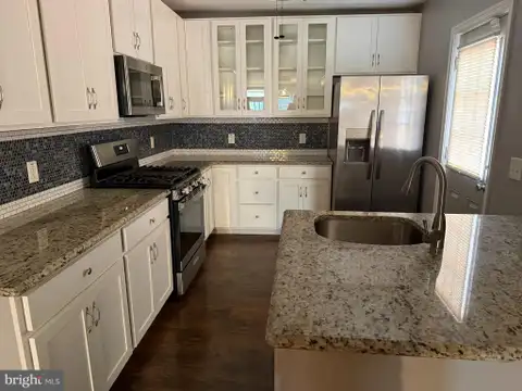 MLS: DENC2107246