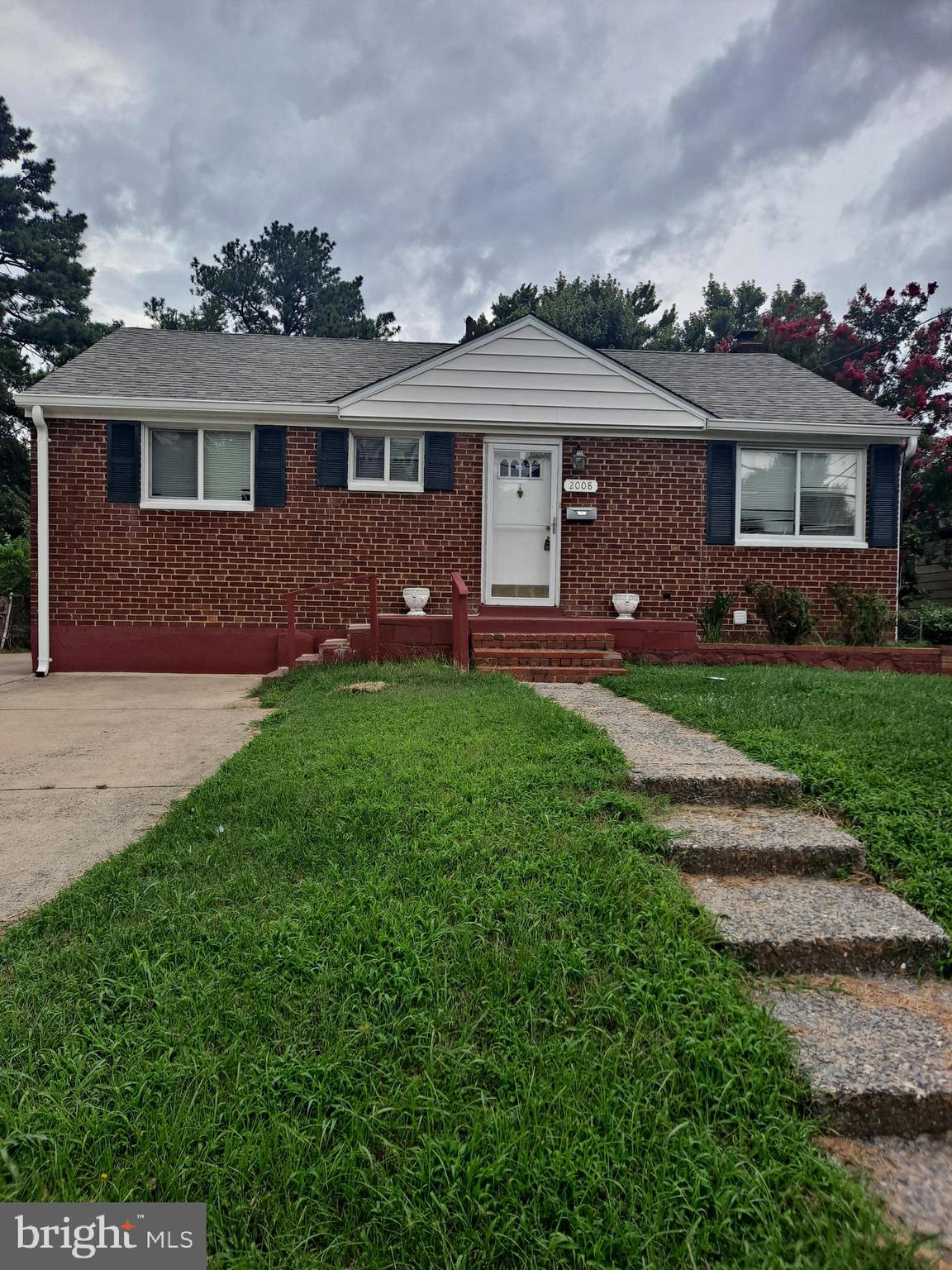 RIGGS TERRACE - Residential Lease