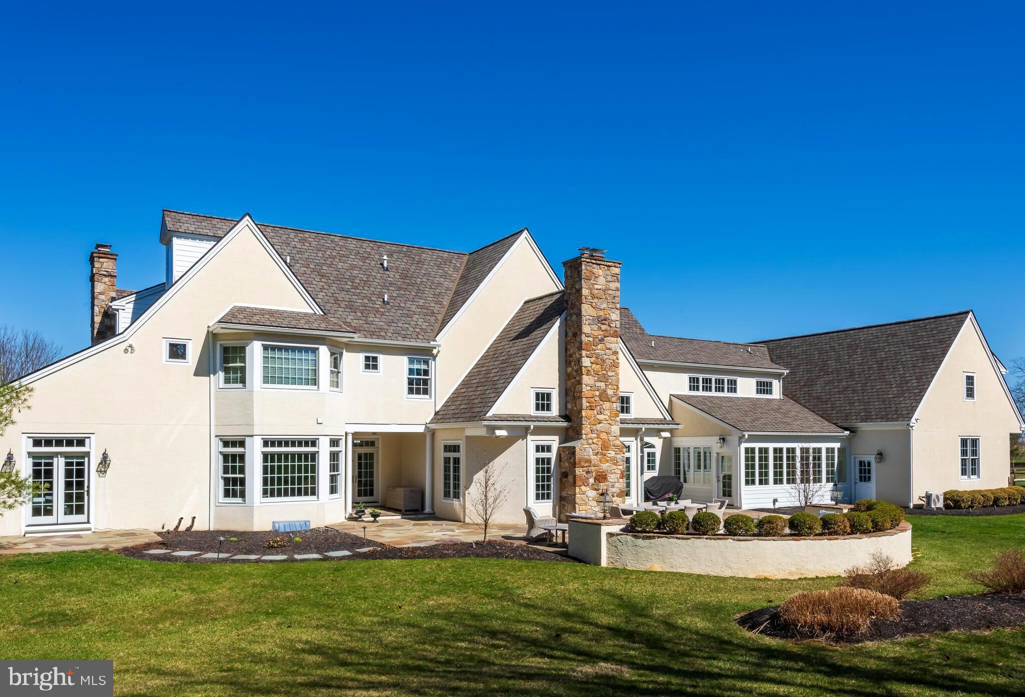 DOUGLASS LANE - Residential