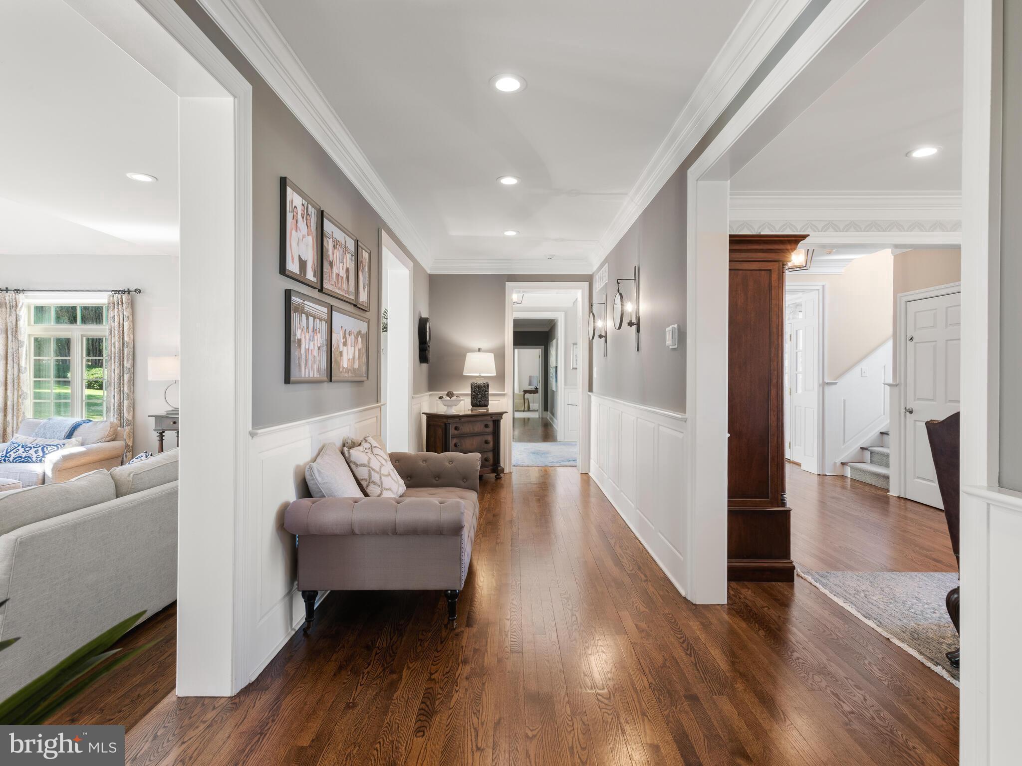 DOUGLASS LANE - Residential