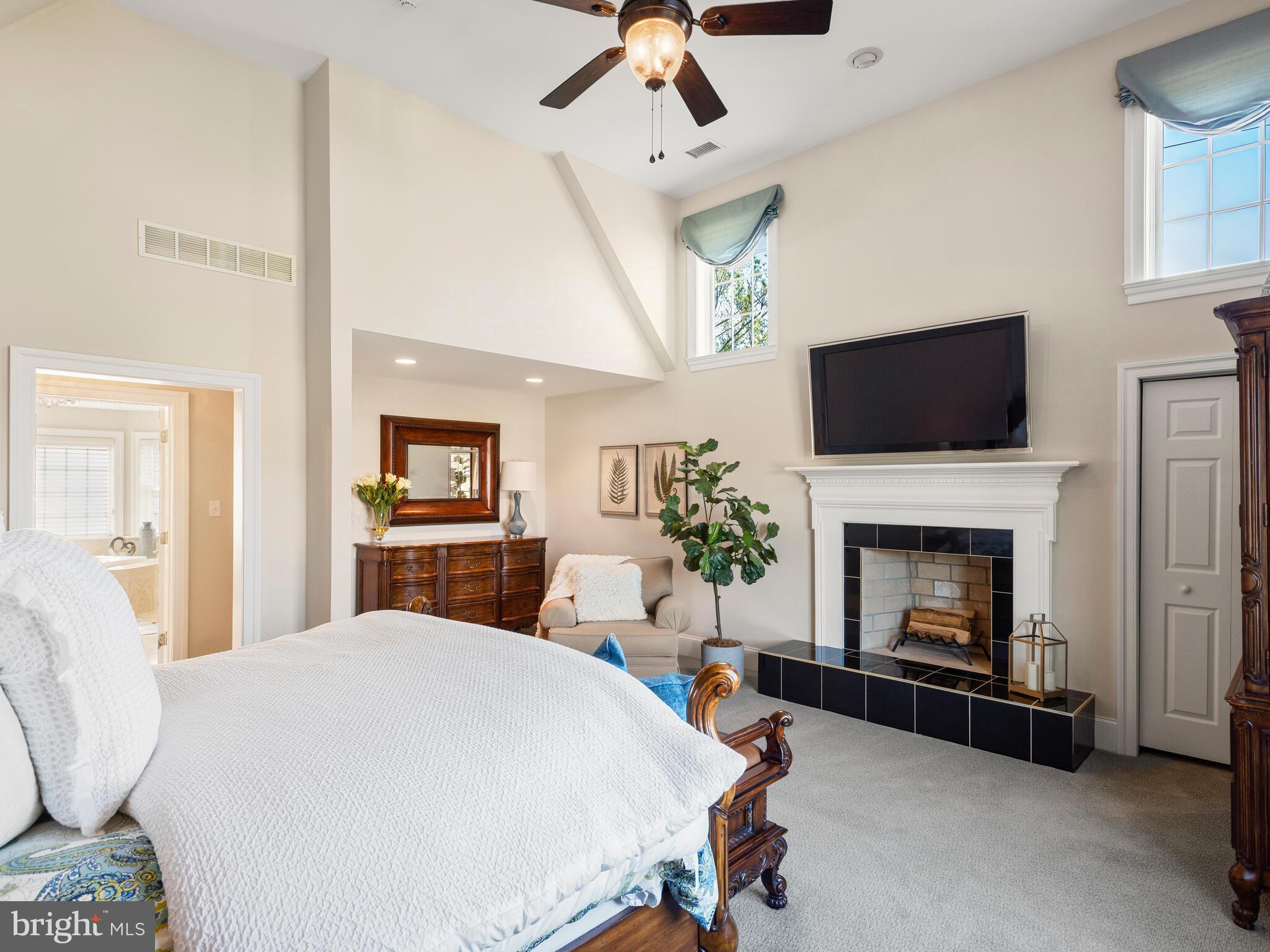 DOUGLASS LANE - Residential