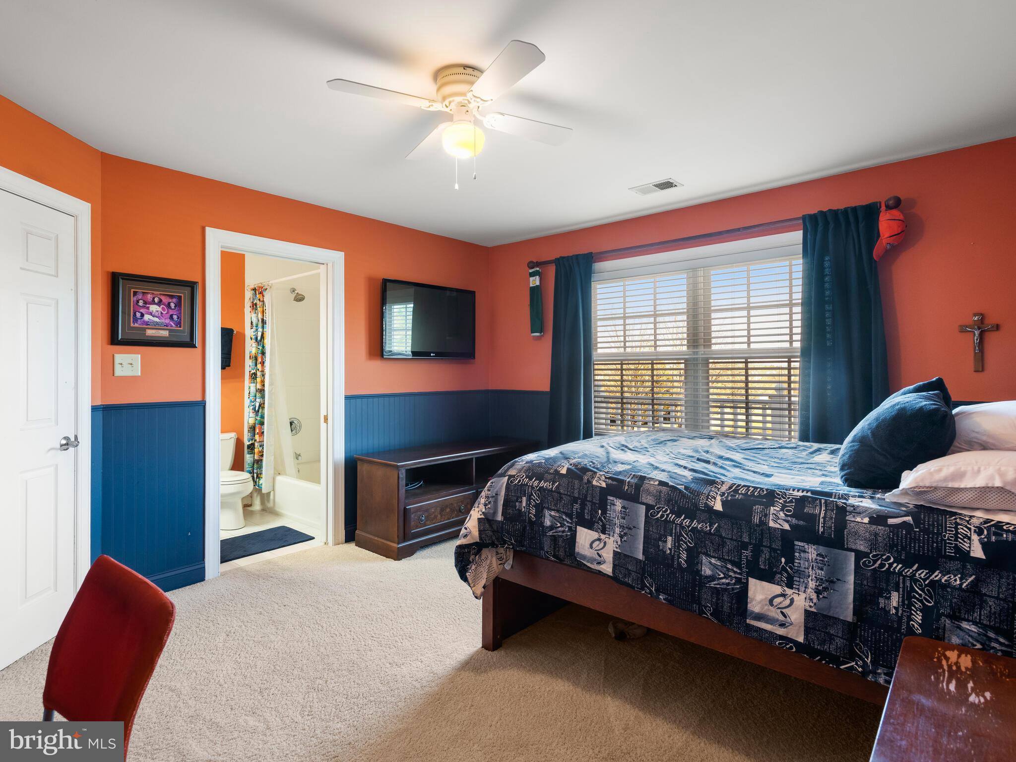 DOUGLASS LANE - Residential