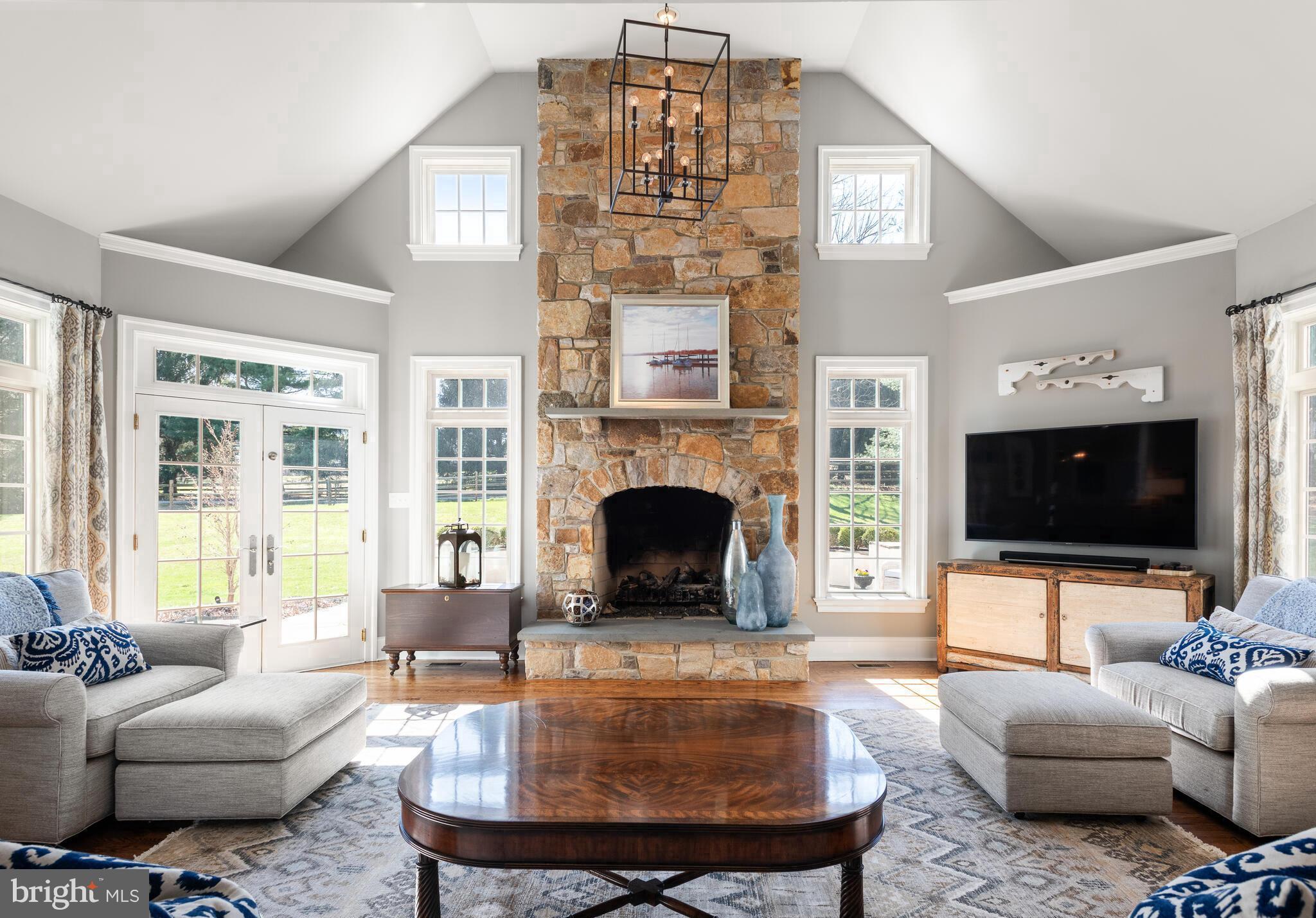 DOUGLASS LANE - Residential