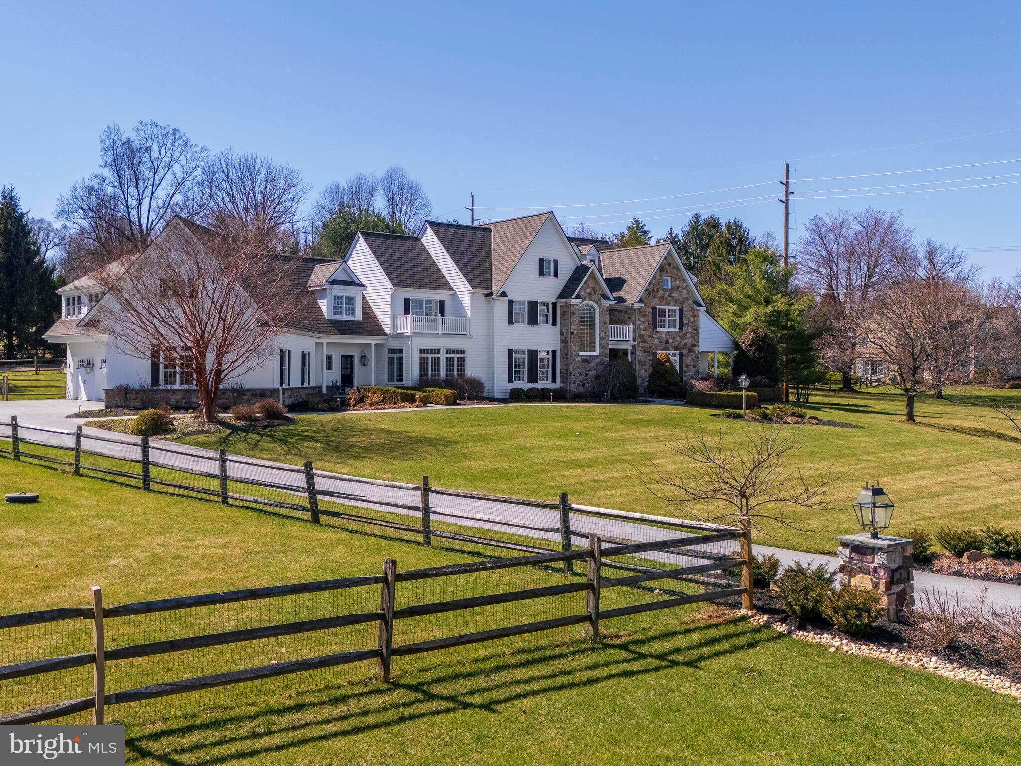 DOUGLASS LANE - Residential
