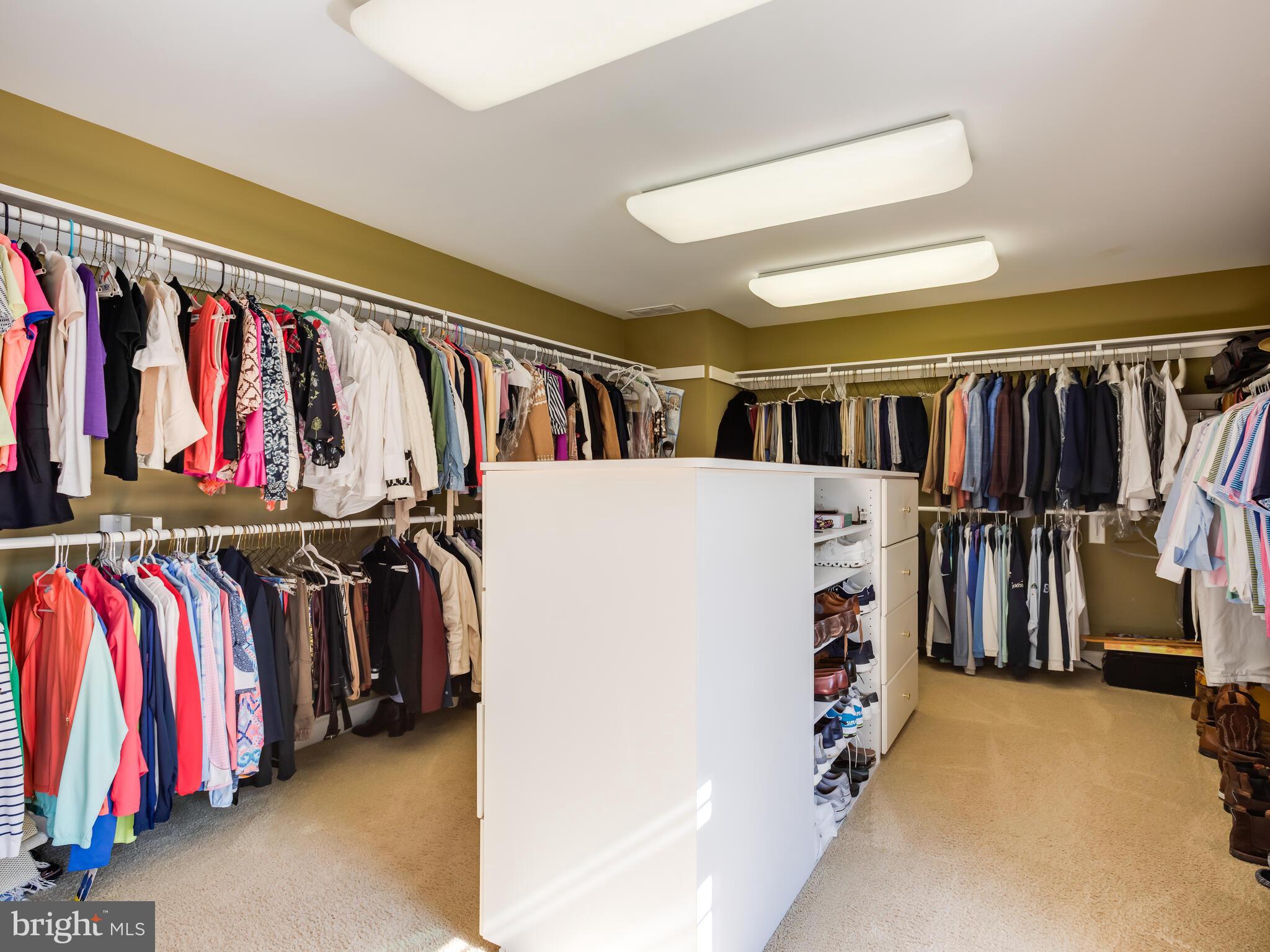 DOUGLASS LANE - Residential