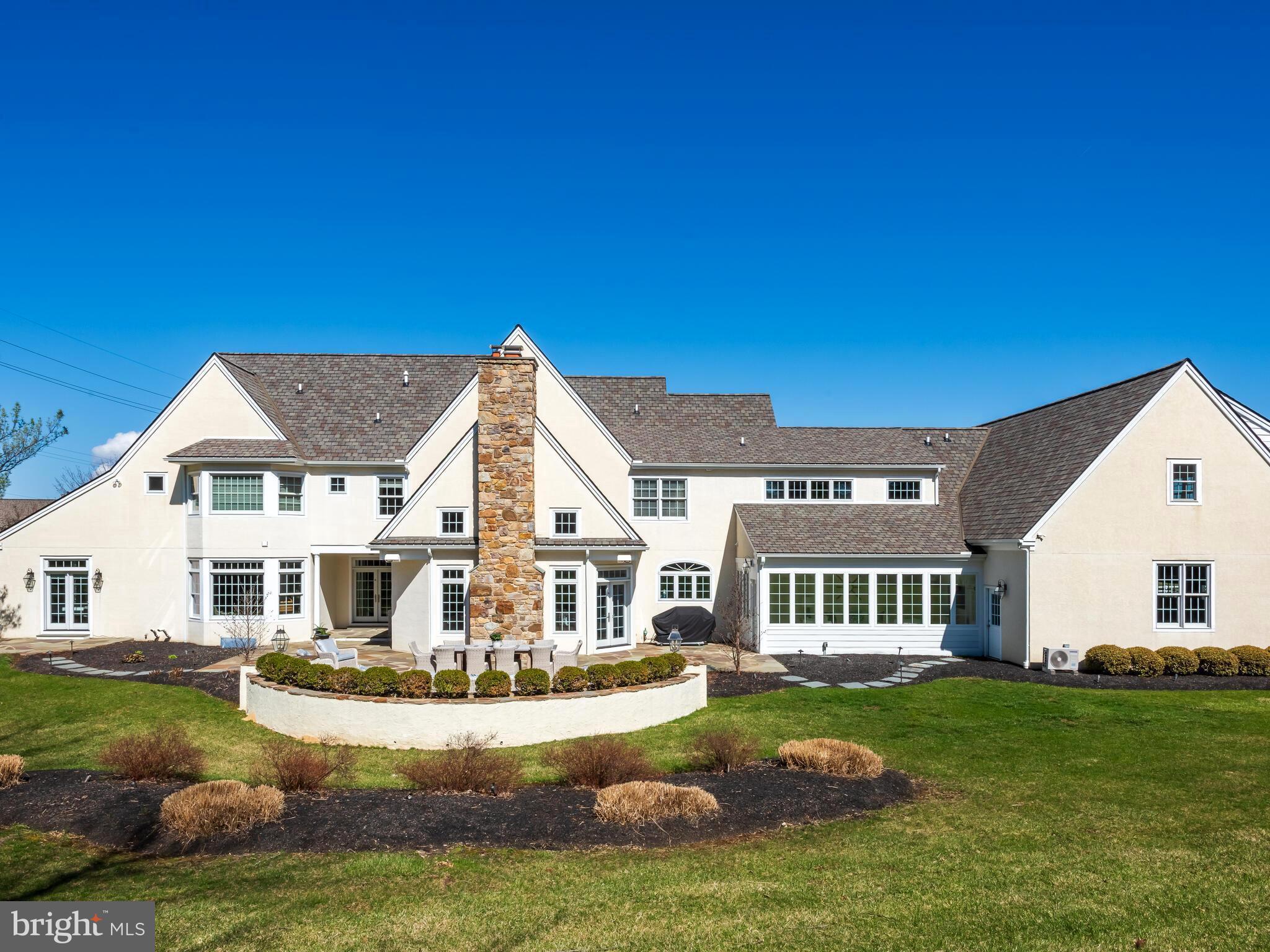 DOUGLASS LANE - Residential