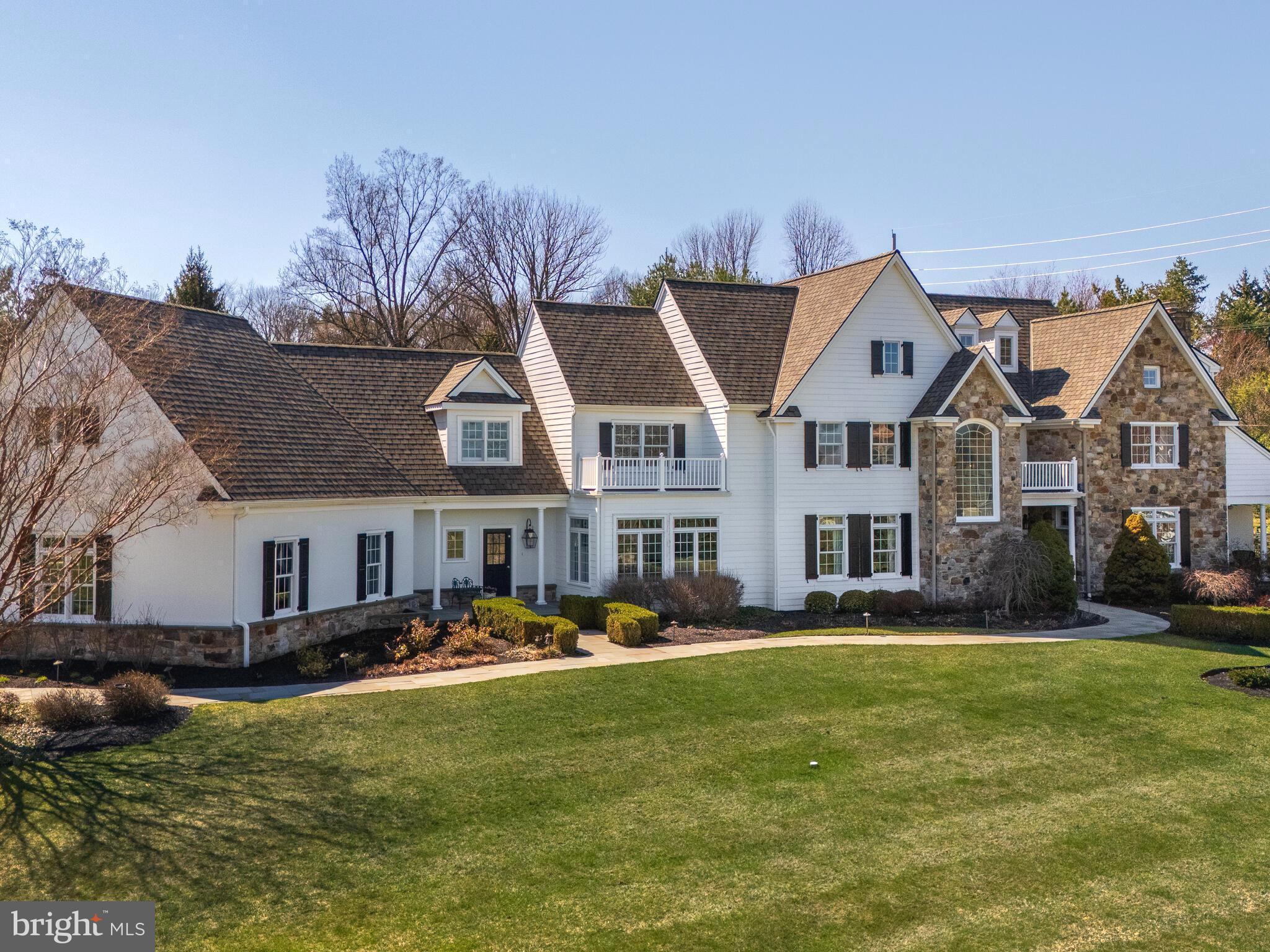 DOUGLASS LANE - Residential