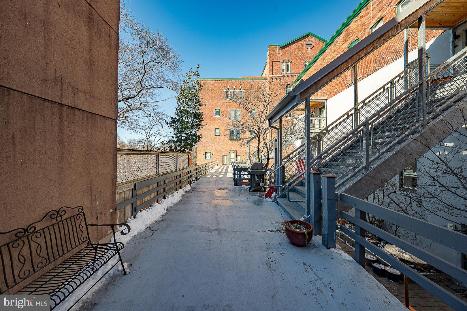 ART MUSEUM AREA - Residential