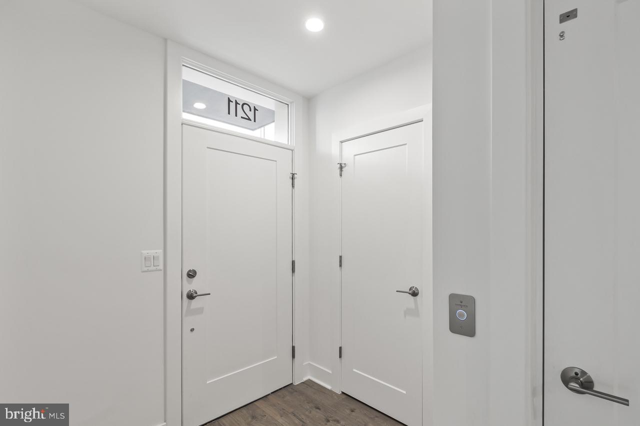 1211 NORTHSIDE PARK BLVD