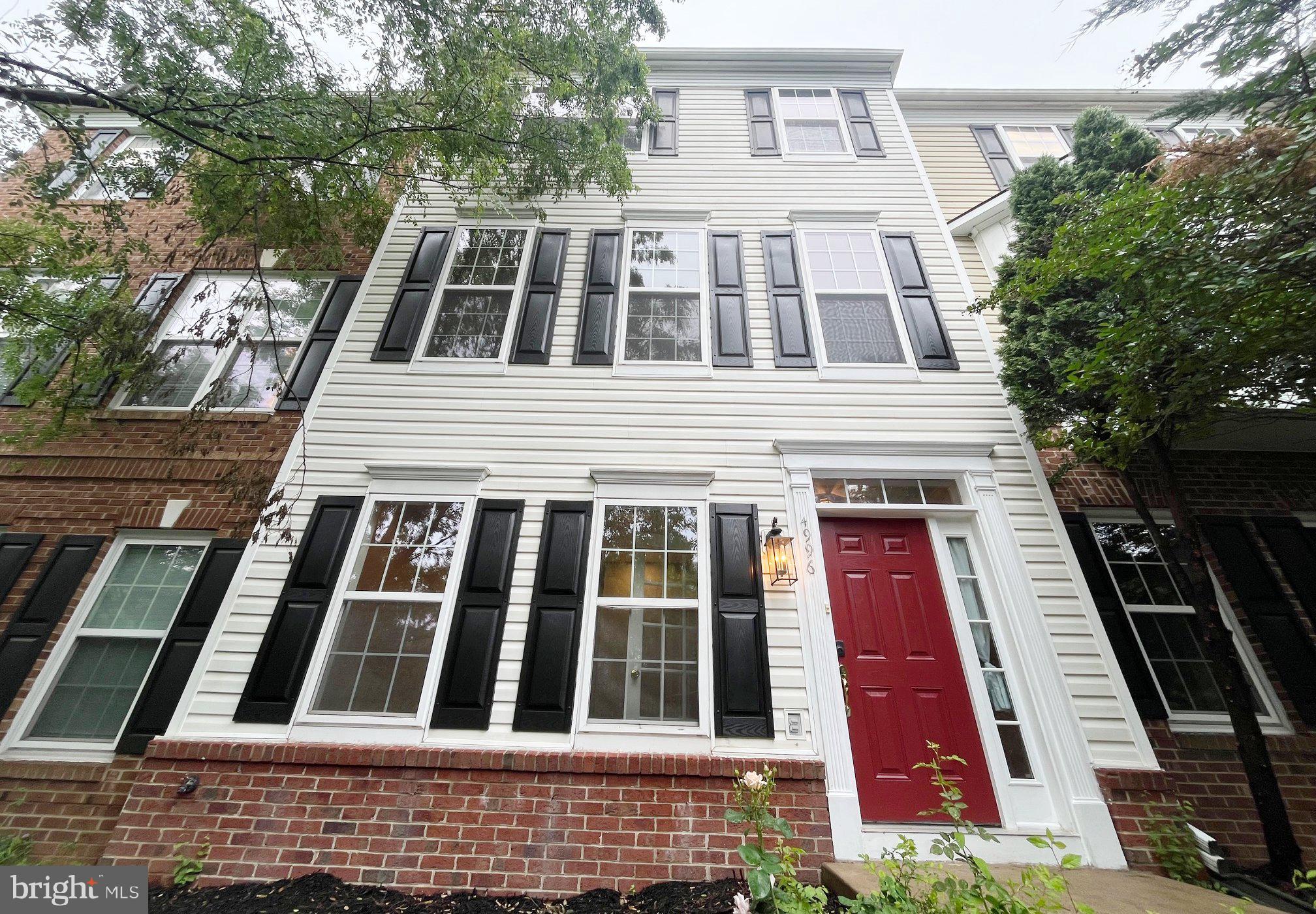 FAIRCREST - Residential Lease