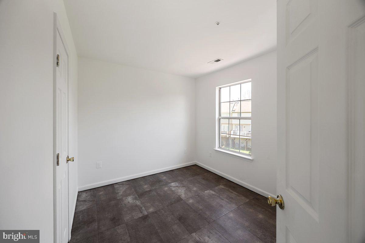 KINGS GRANT - Residential Lease