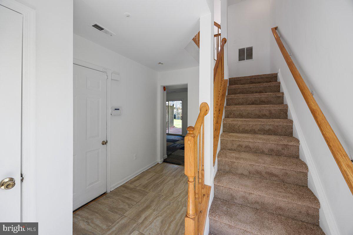 KINGS GRANT - Residential Lease