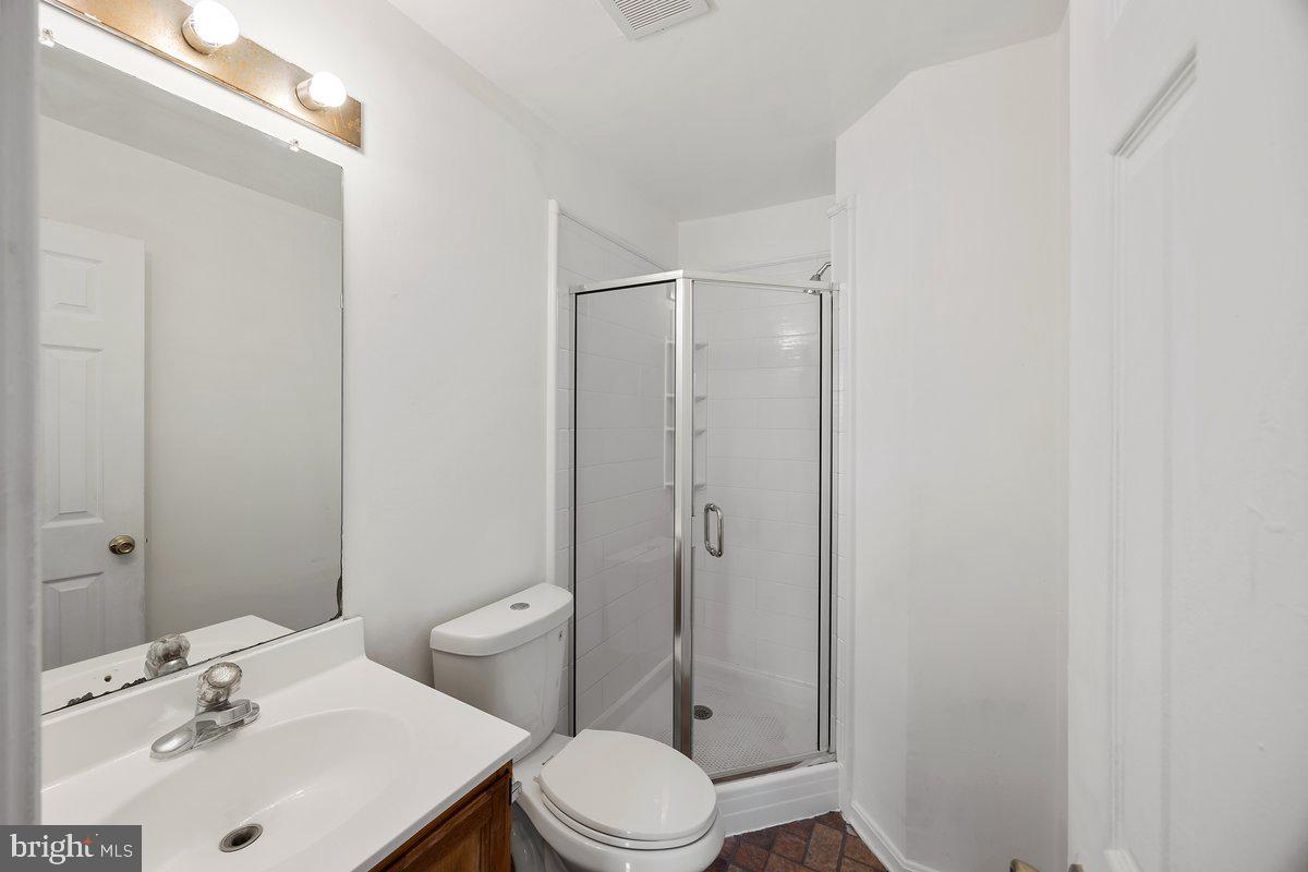 KINGS GRANT - Residential Lease