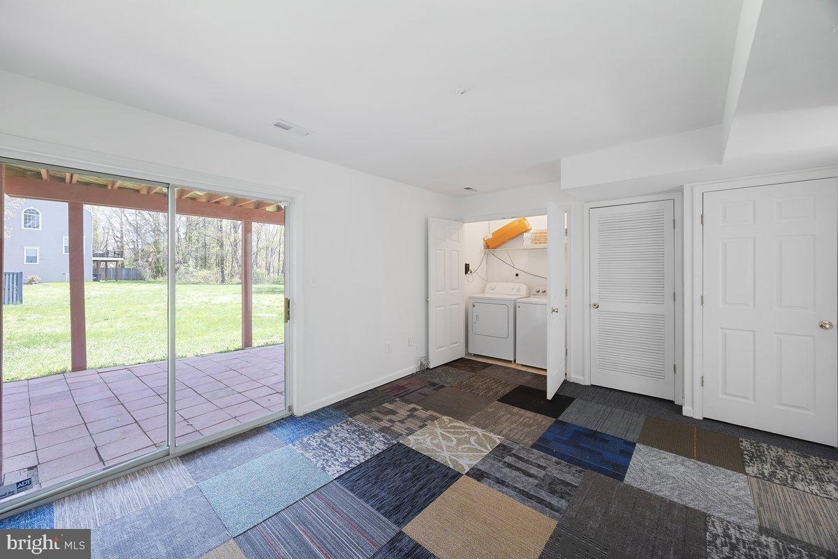 KINGS GRANT - Residential Lease