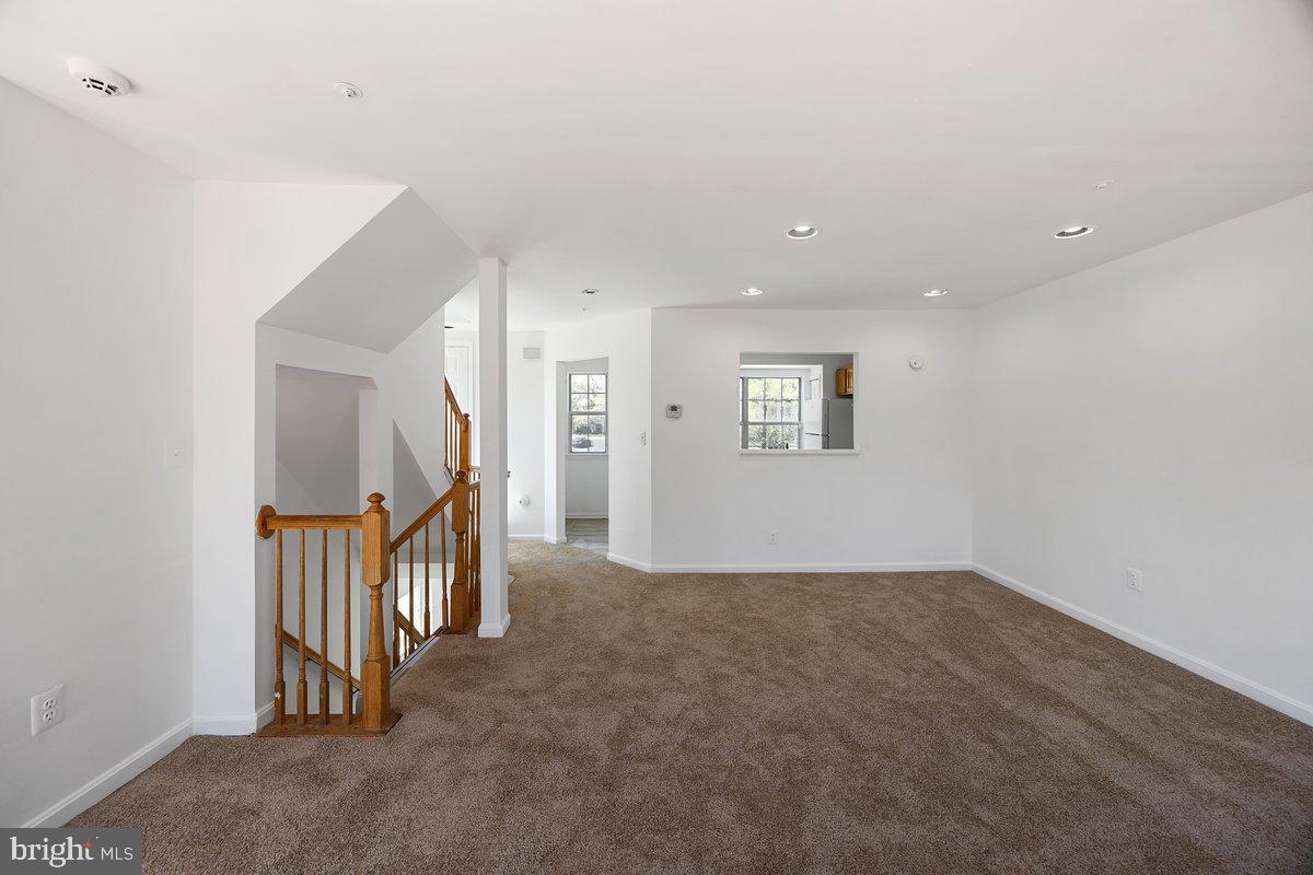 KINGS GRANT - Residential Lease