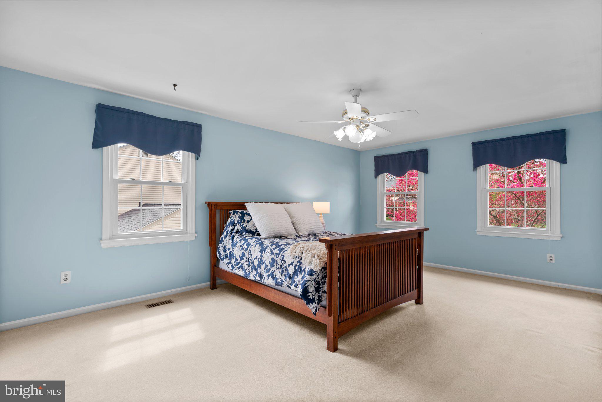 GLENMONT - Residential