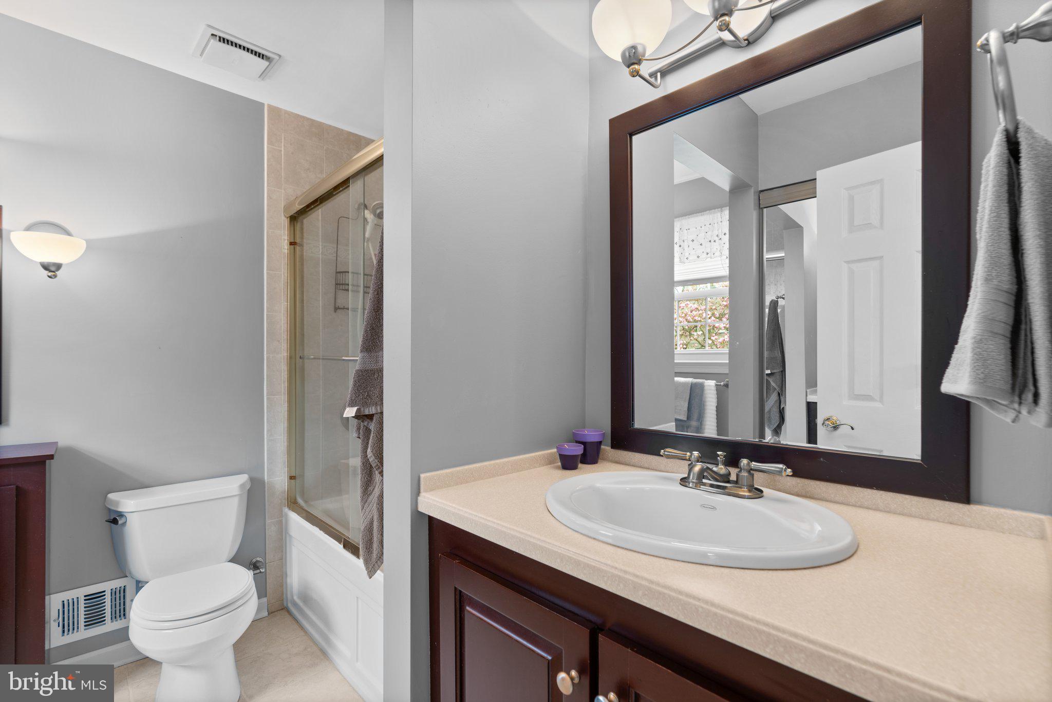 GLENMONT - Residential