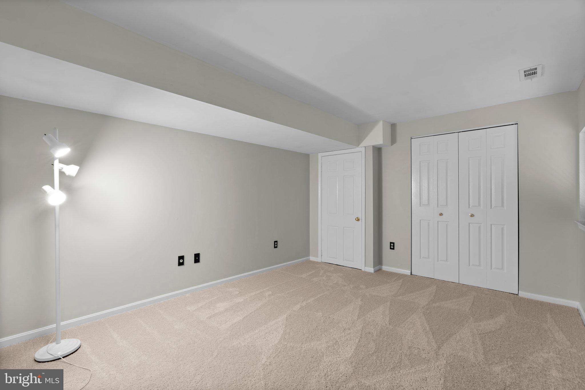 GLENMONT - Residential