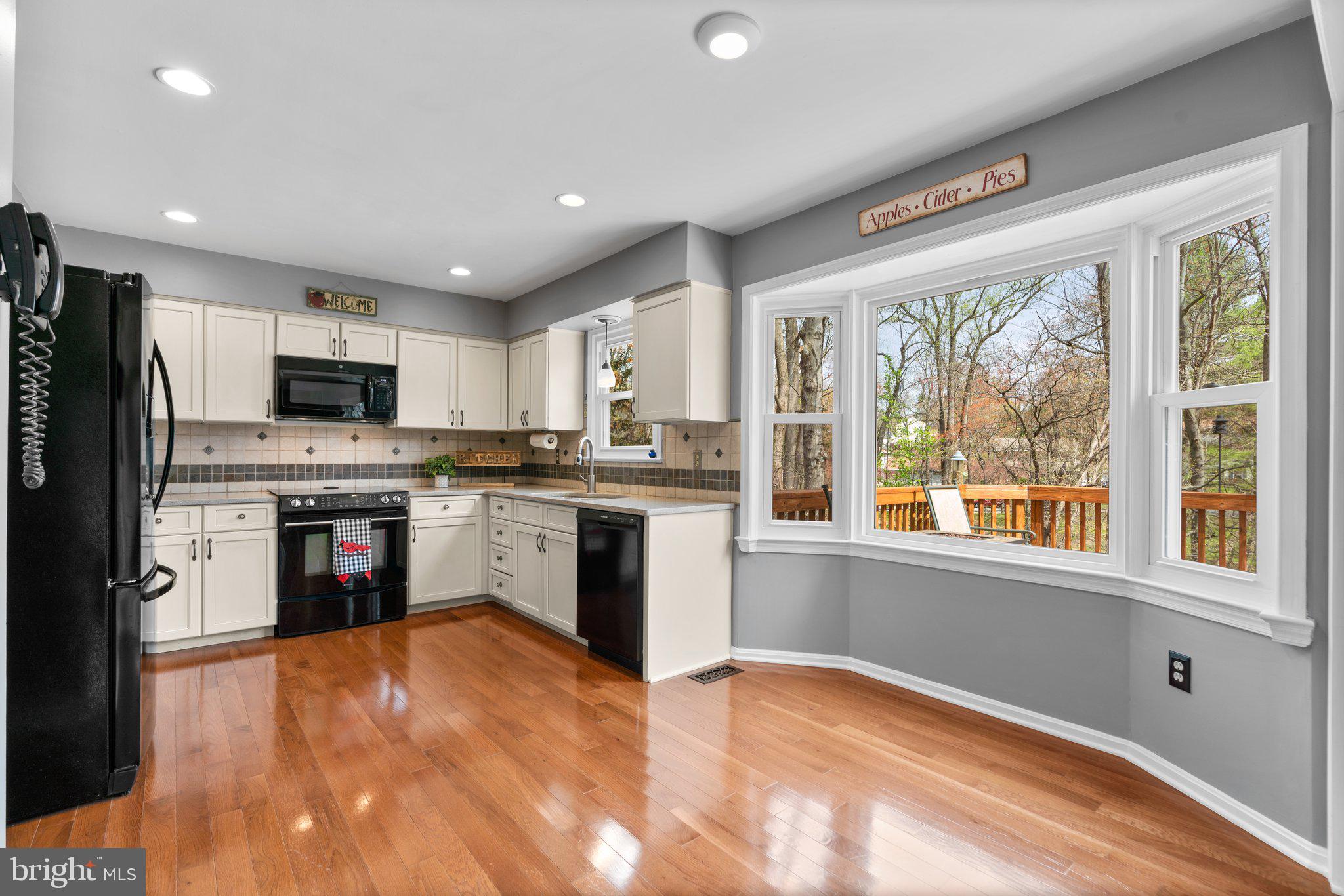 GLENMONT - Residential