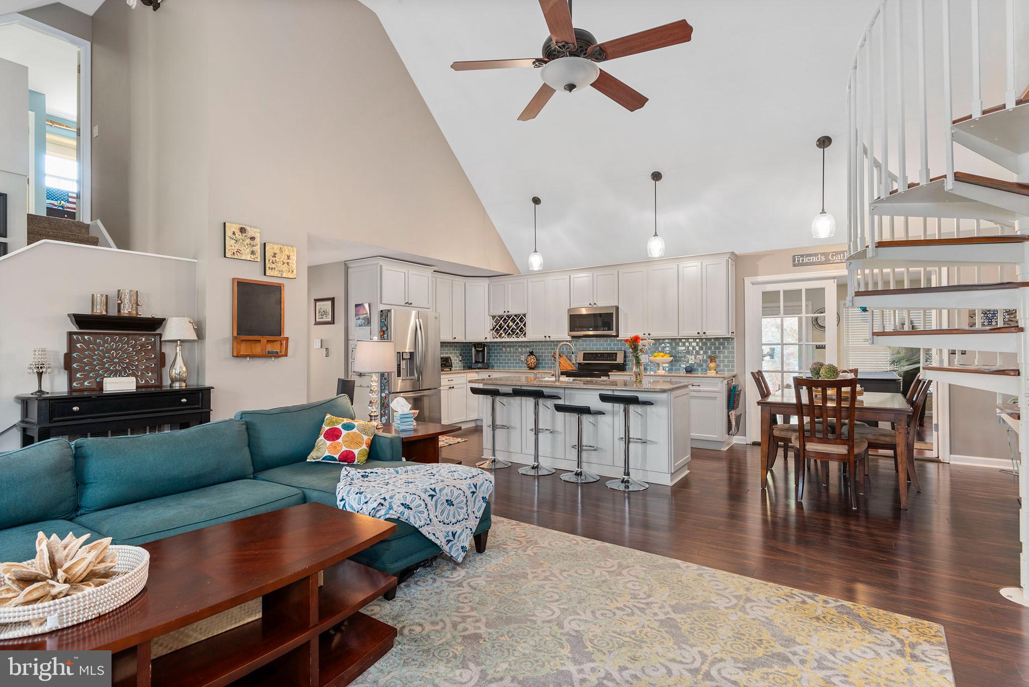 COVENTRY FARMS - Residential