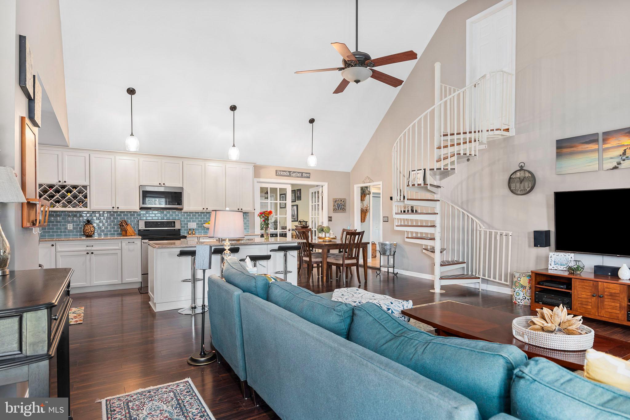 COVENTRY FARMS - Residential