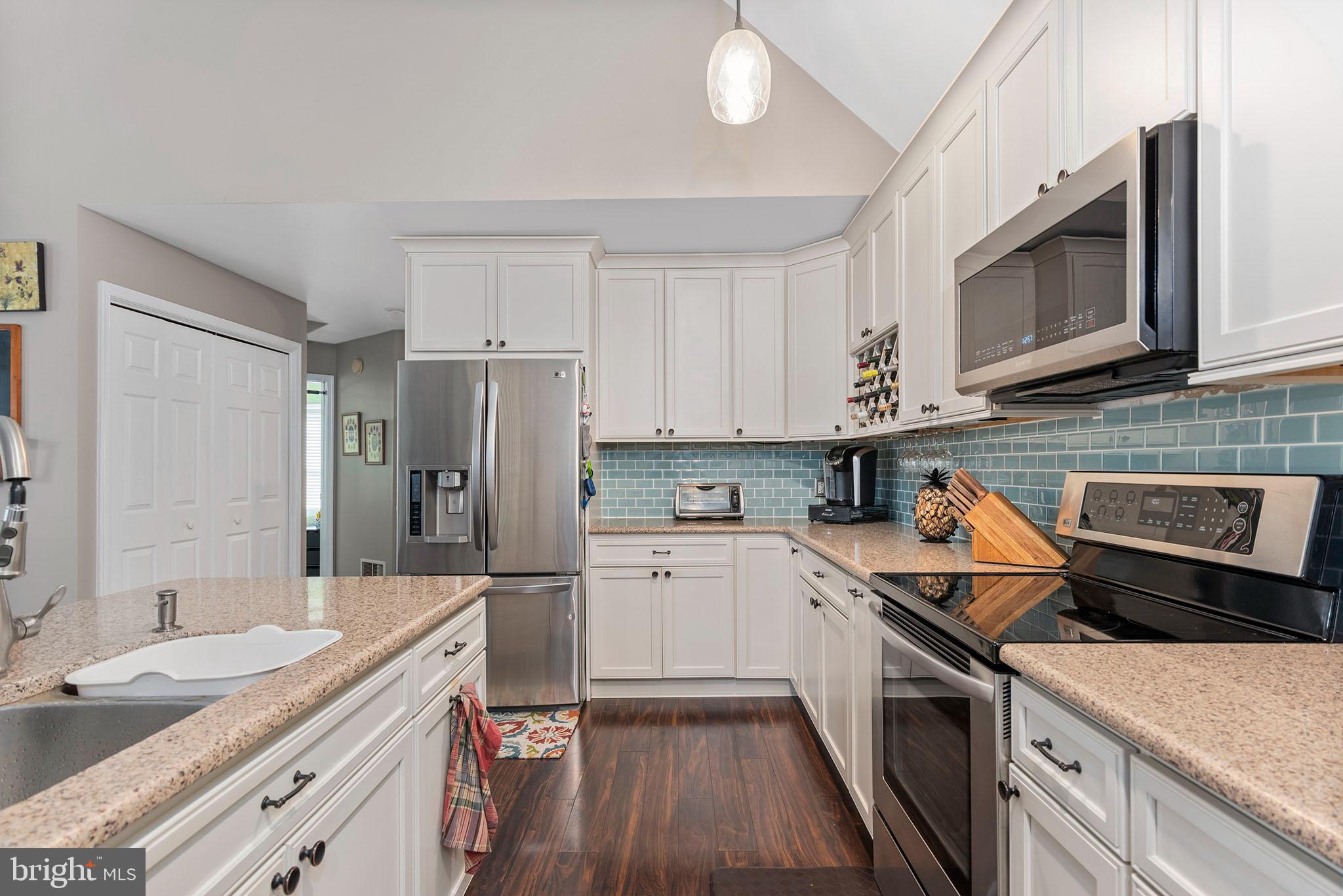 COVENTRY FARMS - Residential