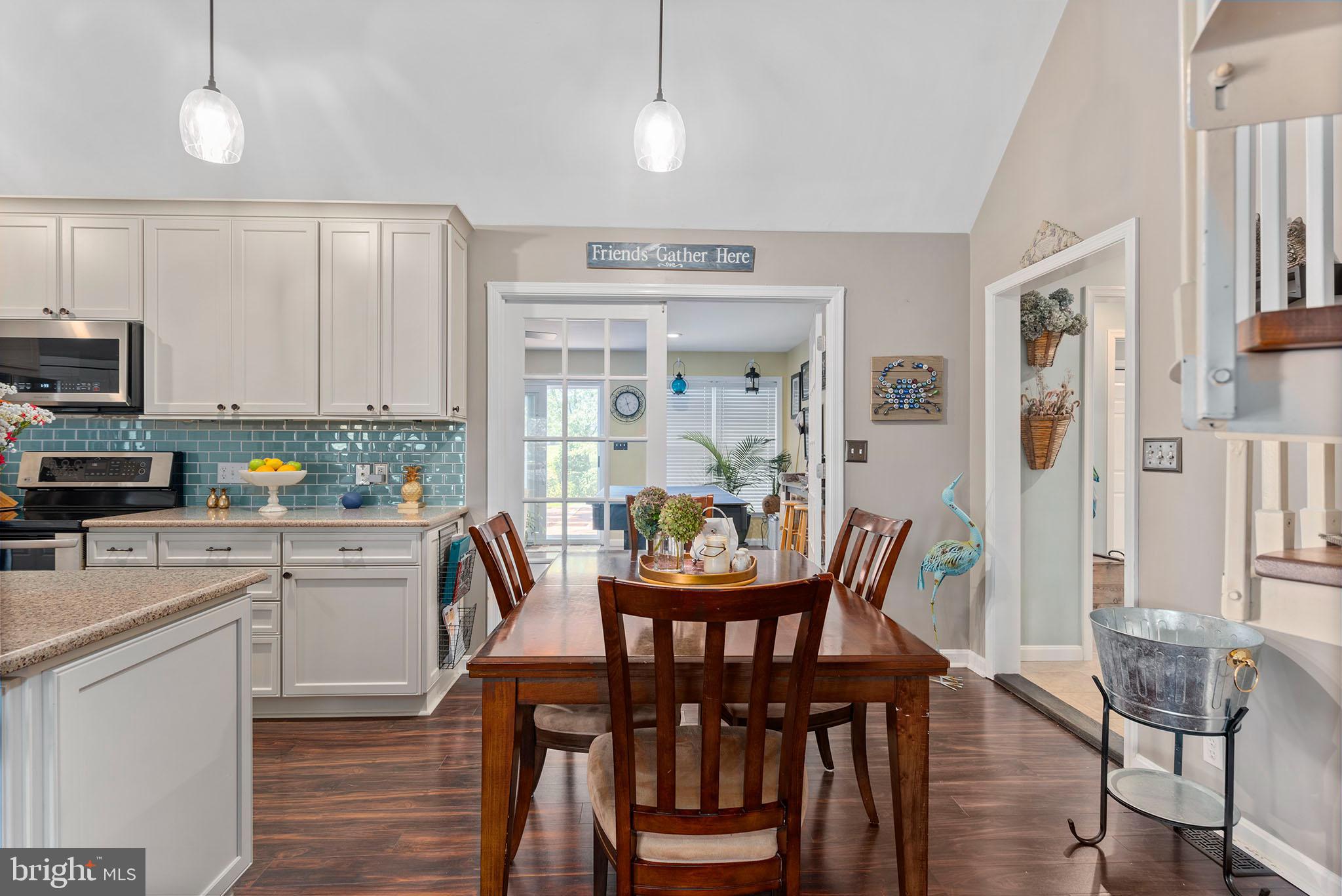 COVENTRY FARMS - Residential