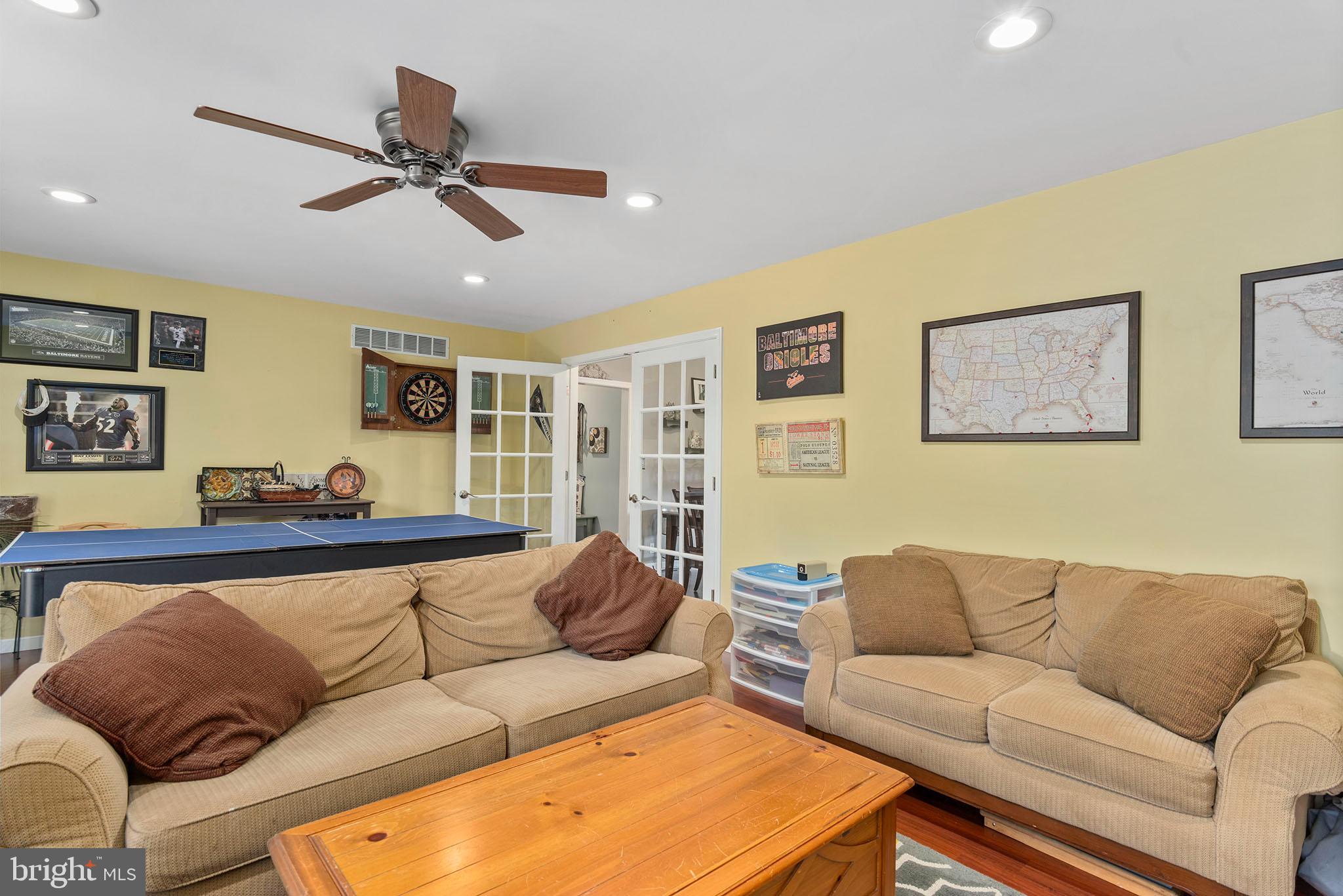 COVENTRY FARMS - Residential