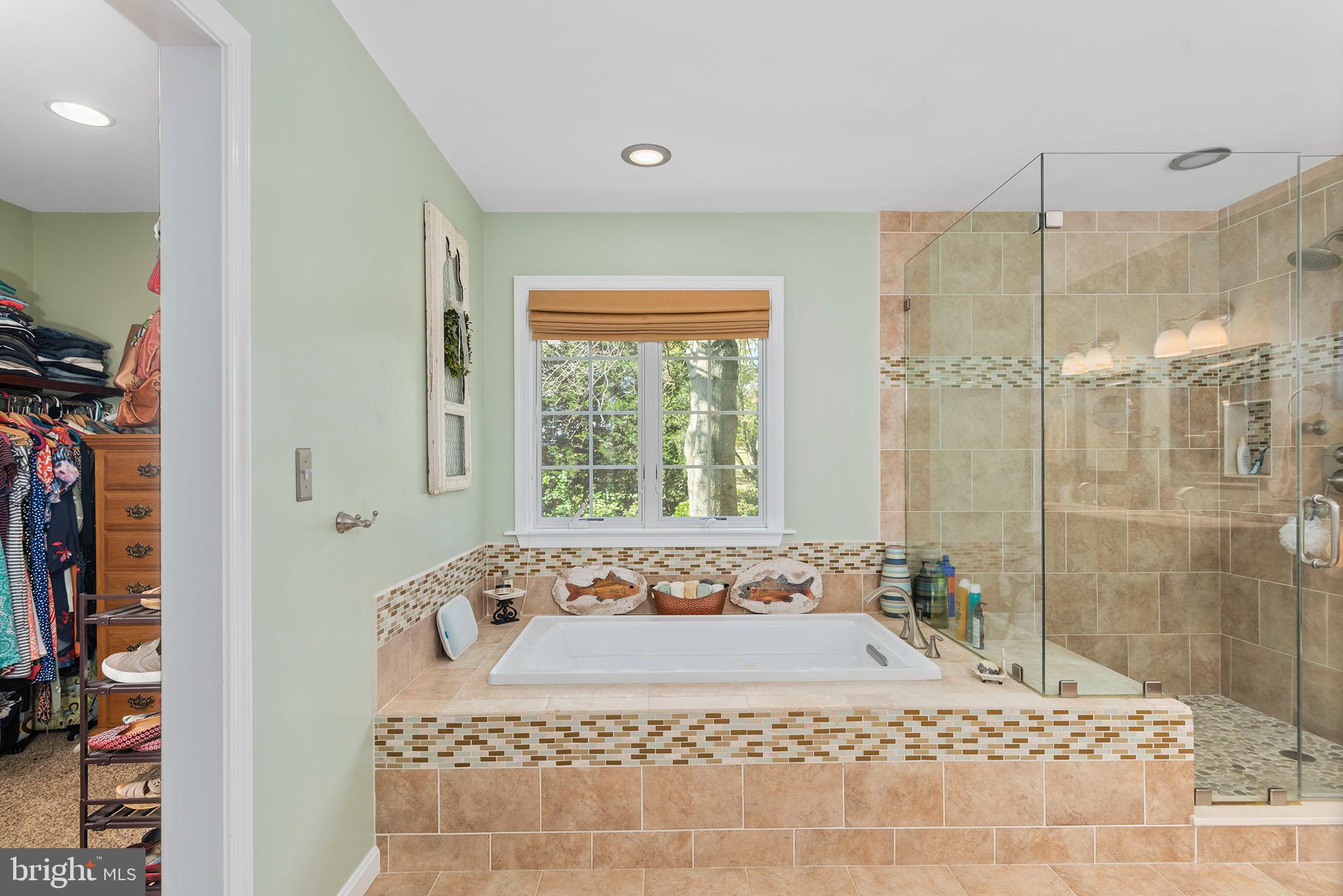 COVENTRY FARMS - Residential