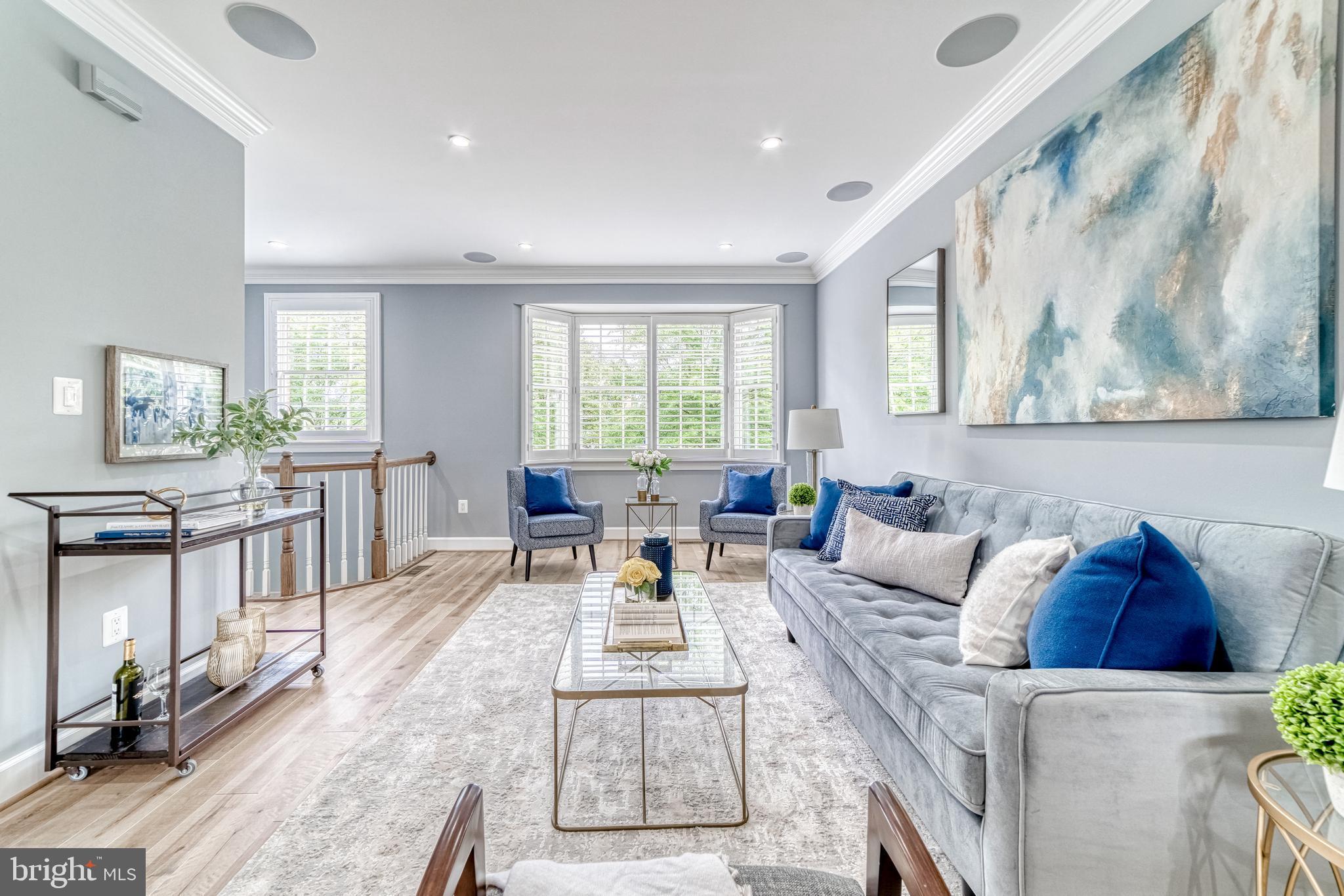 ARLINGTON HEIGHTS - Residential