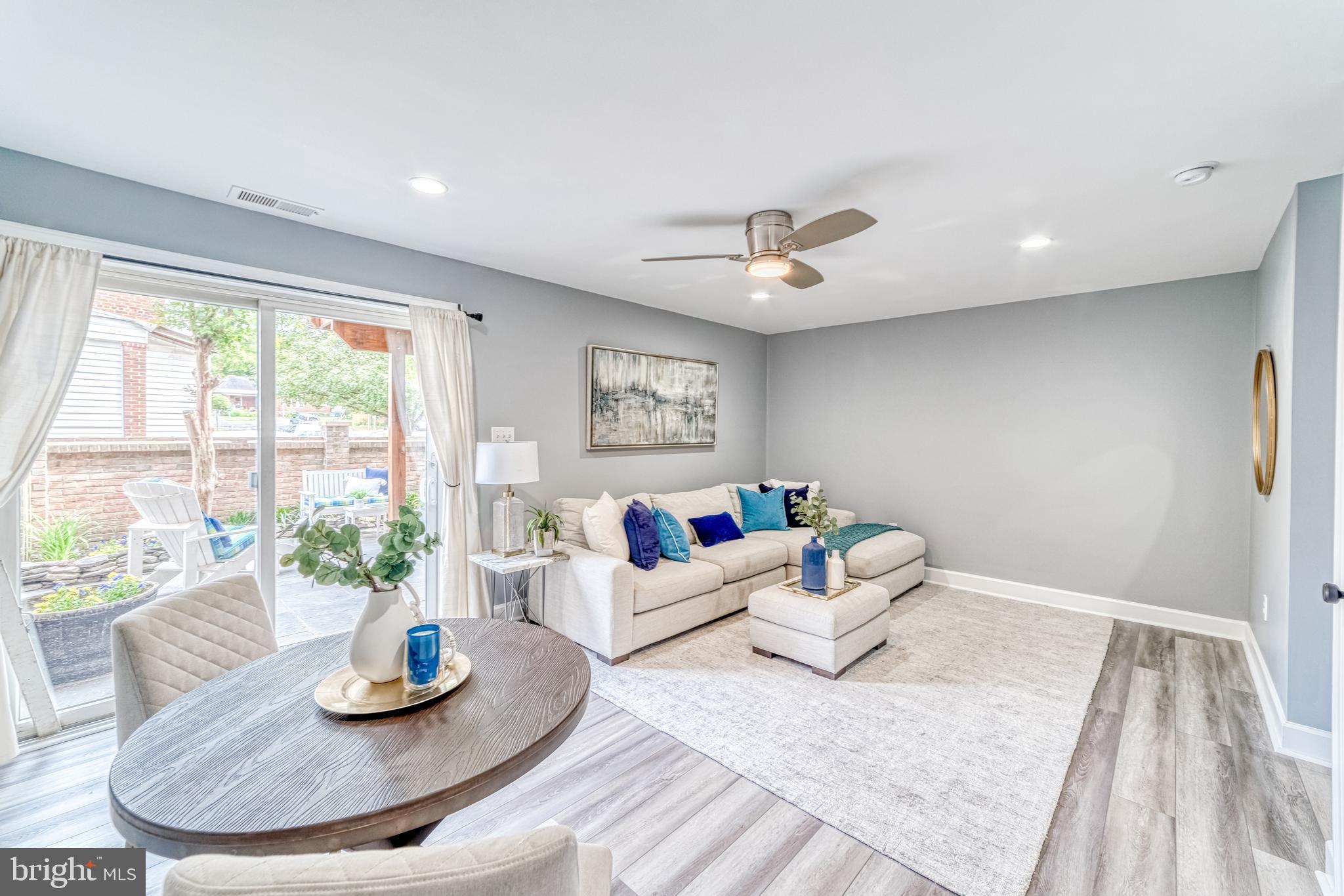 ARLINGTON HEIGHTS - Residential