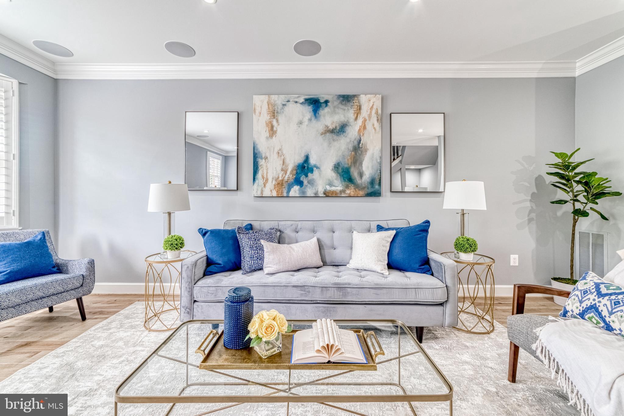 ARLINGTON HEIGHTS - Residential