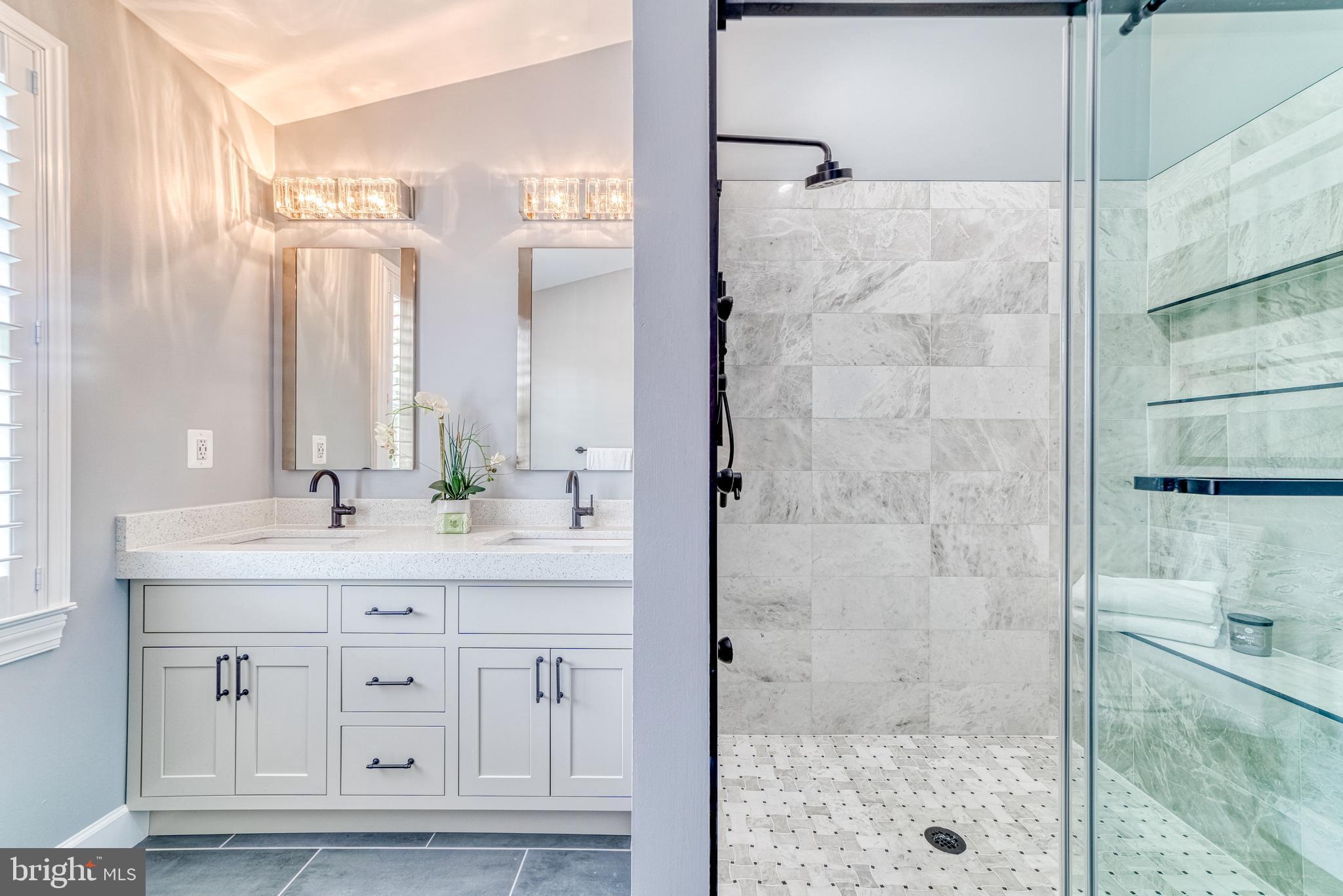 ARLINGTON HEIGHTS - Residential