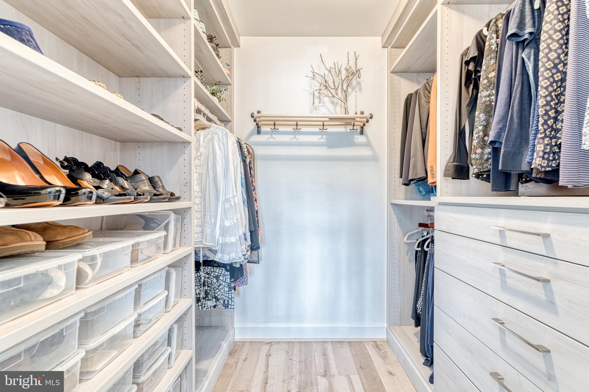 ARLINGTON HEIGHTS - Residential