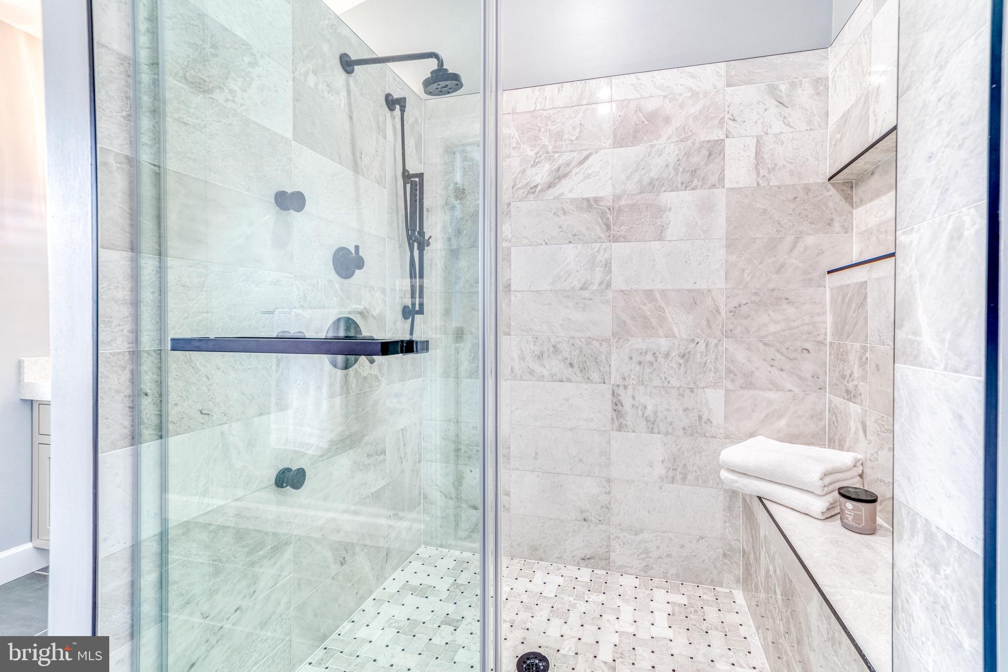 ARLINGTON HEIGHTS - Residential