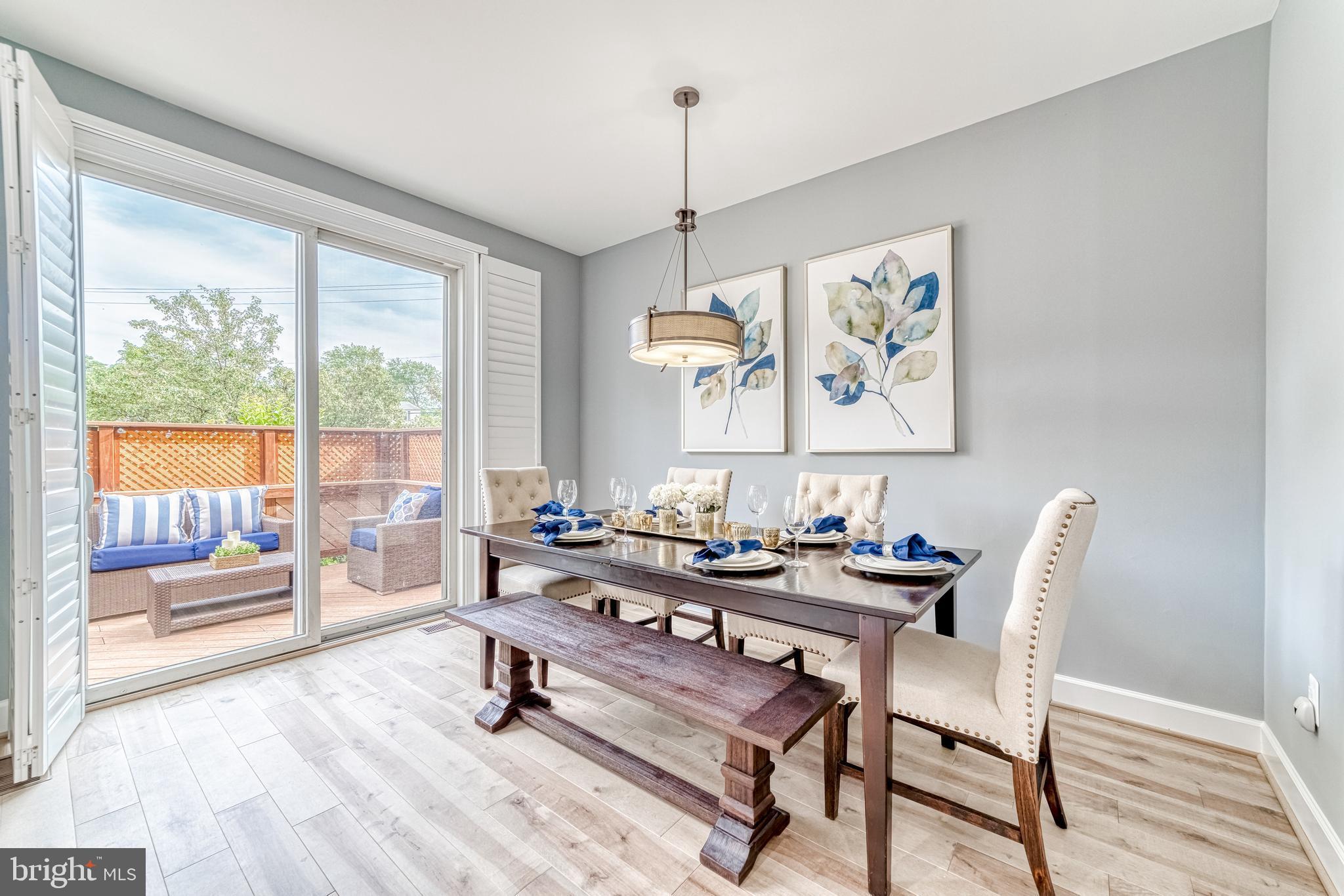 ARLINGTON HEIGHTS - Residential