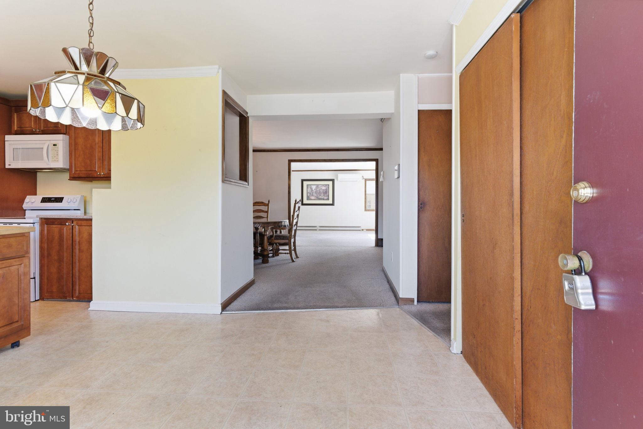 LEVITTOWN - Residential