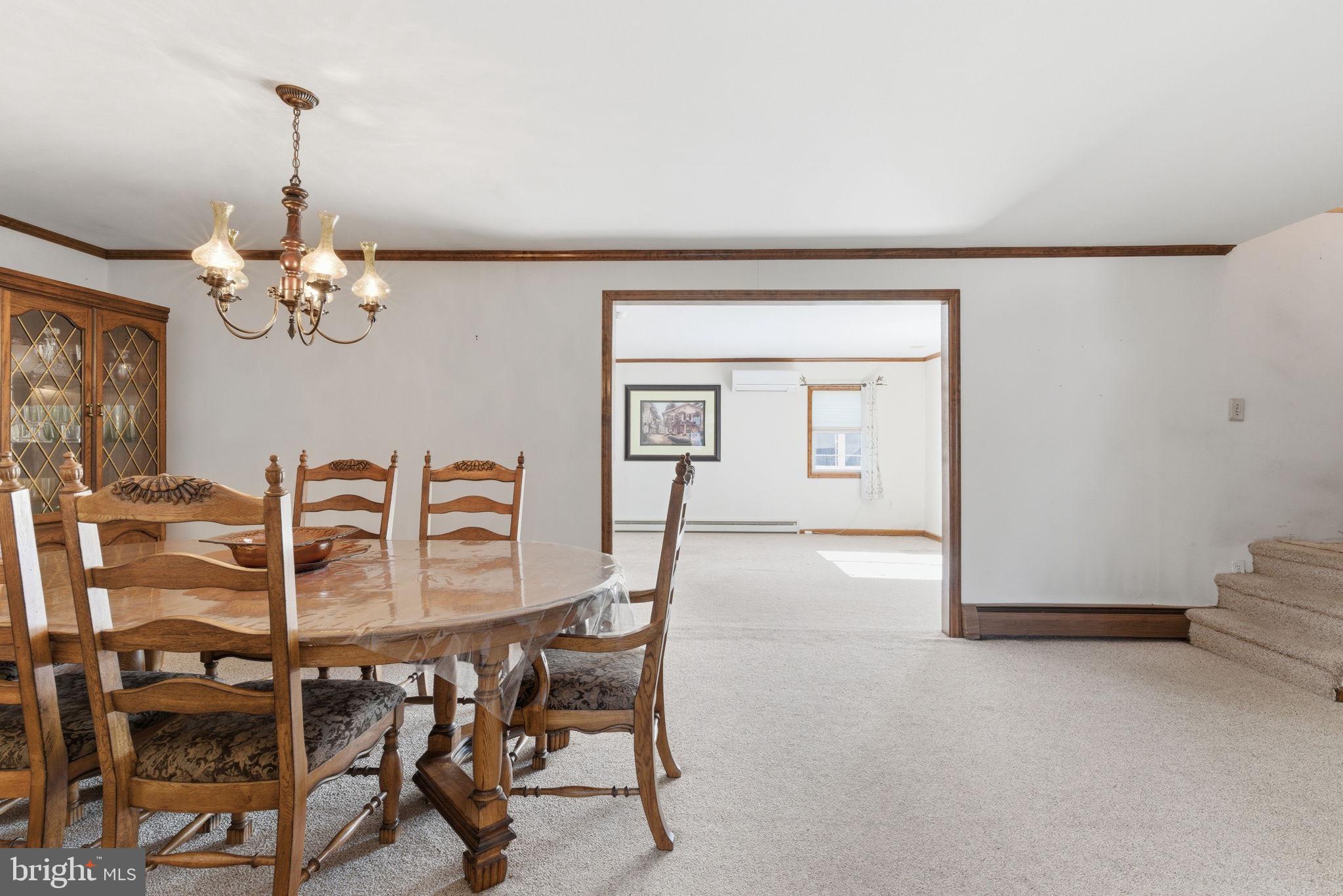 LEVITTOWN - Residential