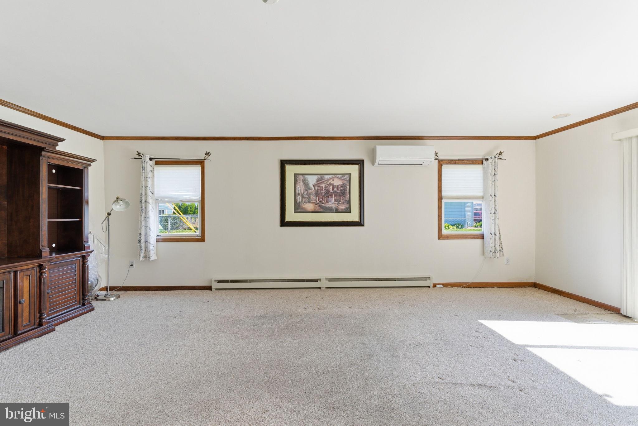 LEVITTOWN - Residential