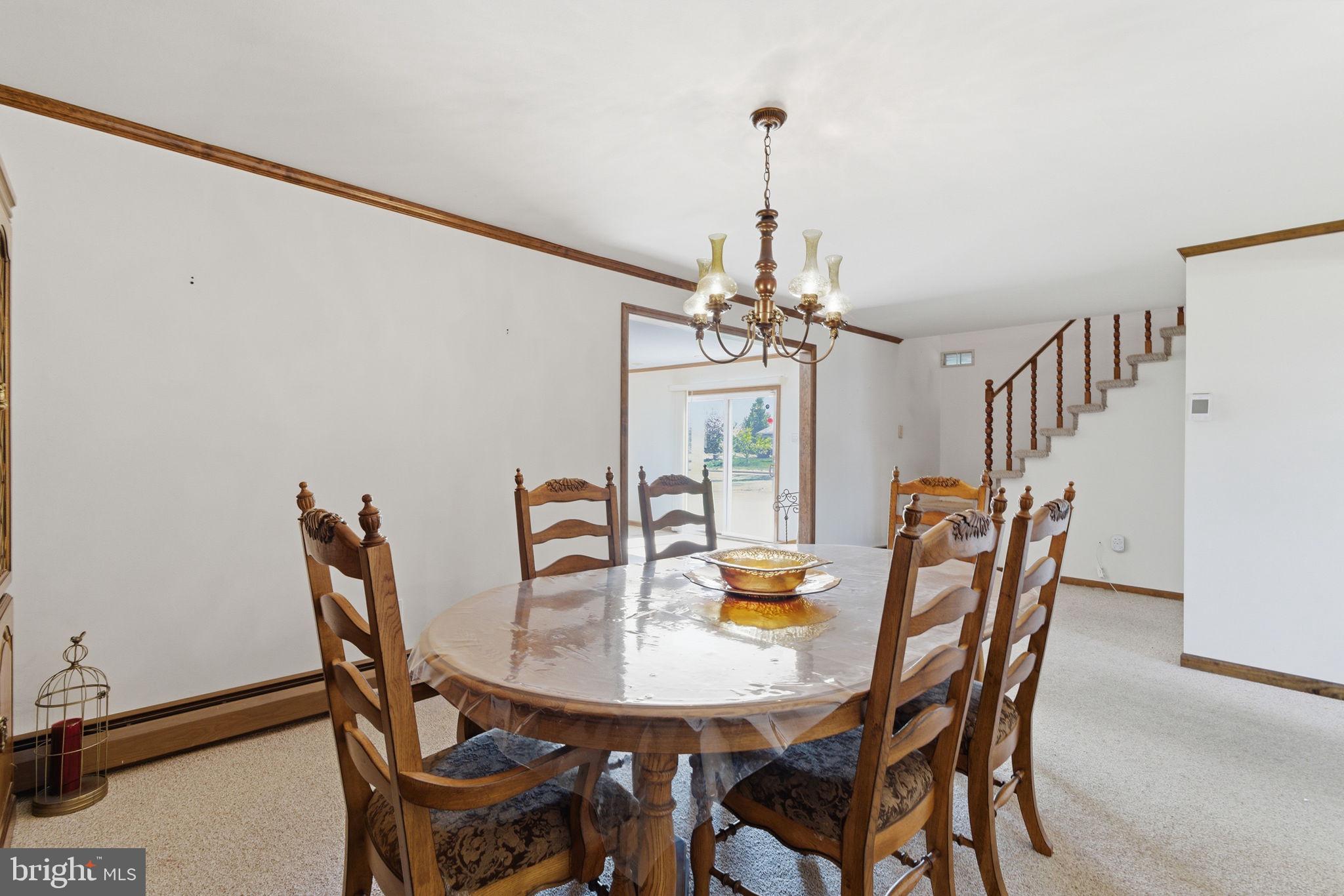 LEVITTOWN - Residential