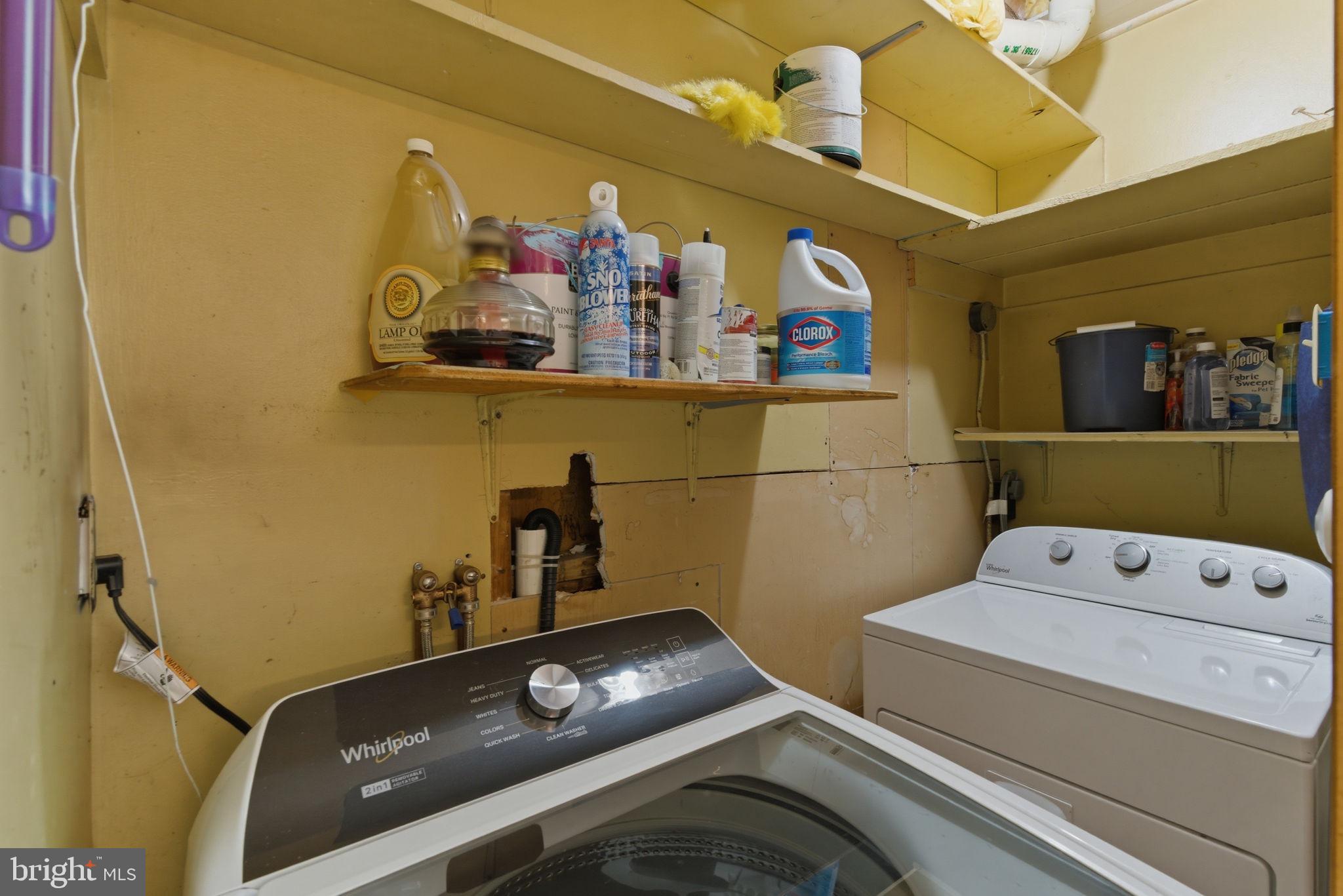 LEVITTOWN - Residential