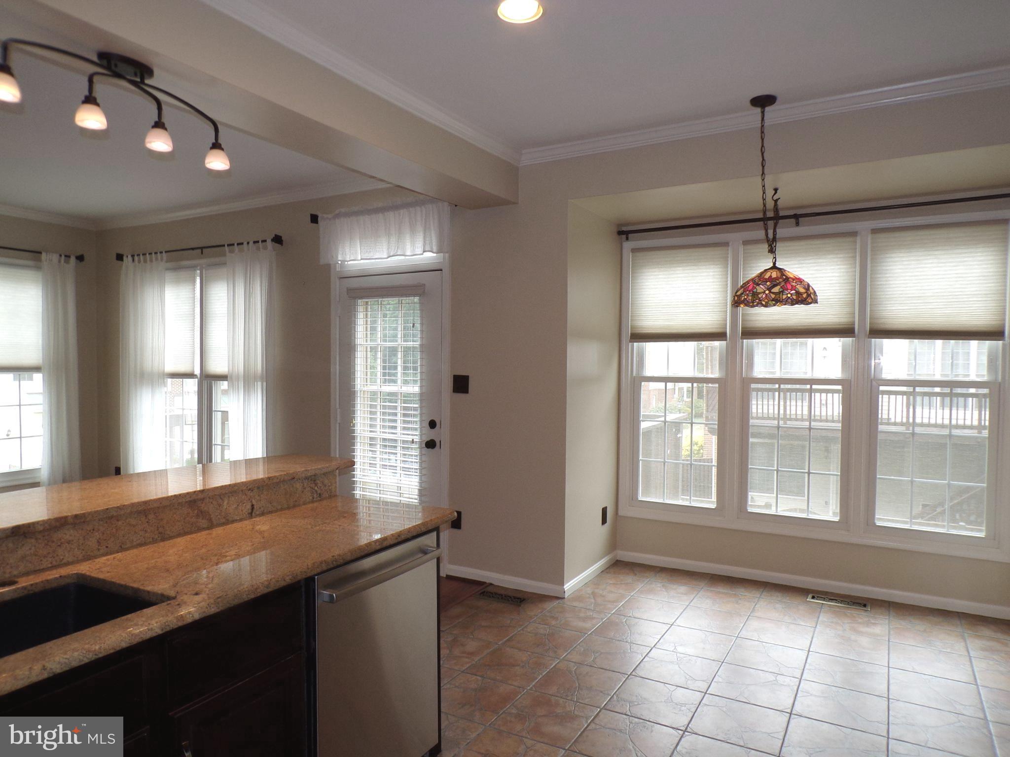 KINGSTOWNE - Residential Lease