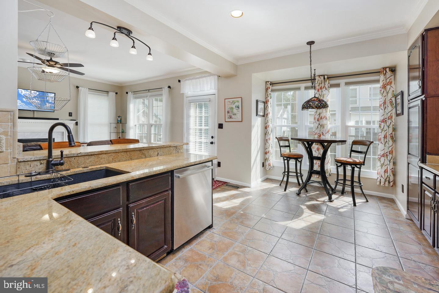 KINGSTOWNE - Residential Lease