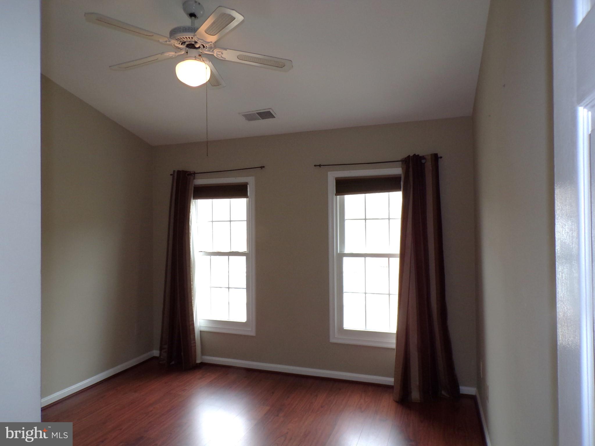 KINGSTOWNE - Residential Lease