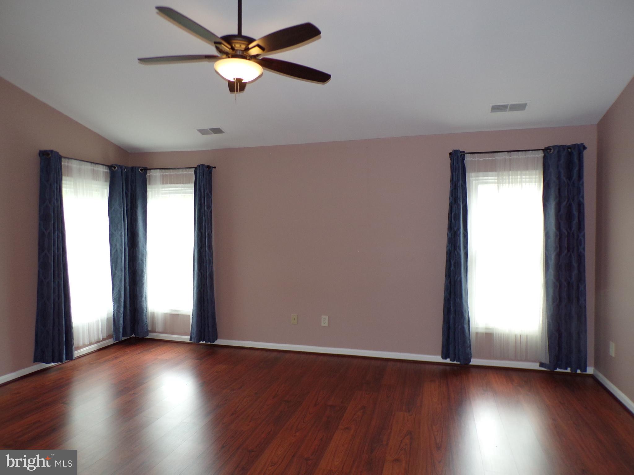 KINGSTOWNE - Residential Lease