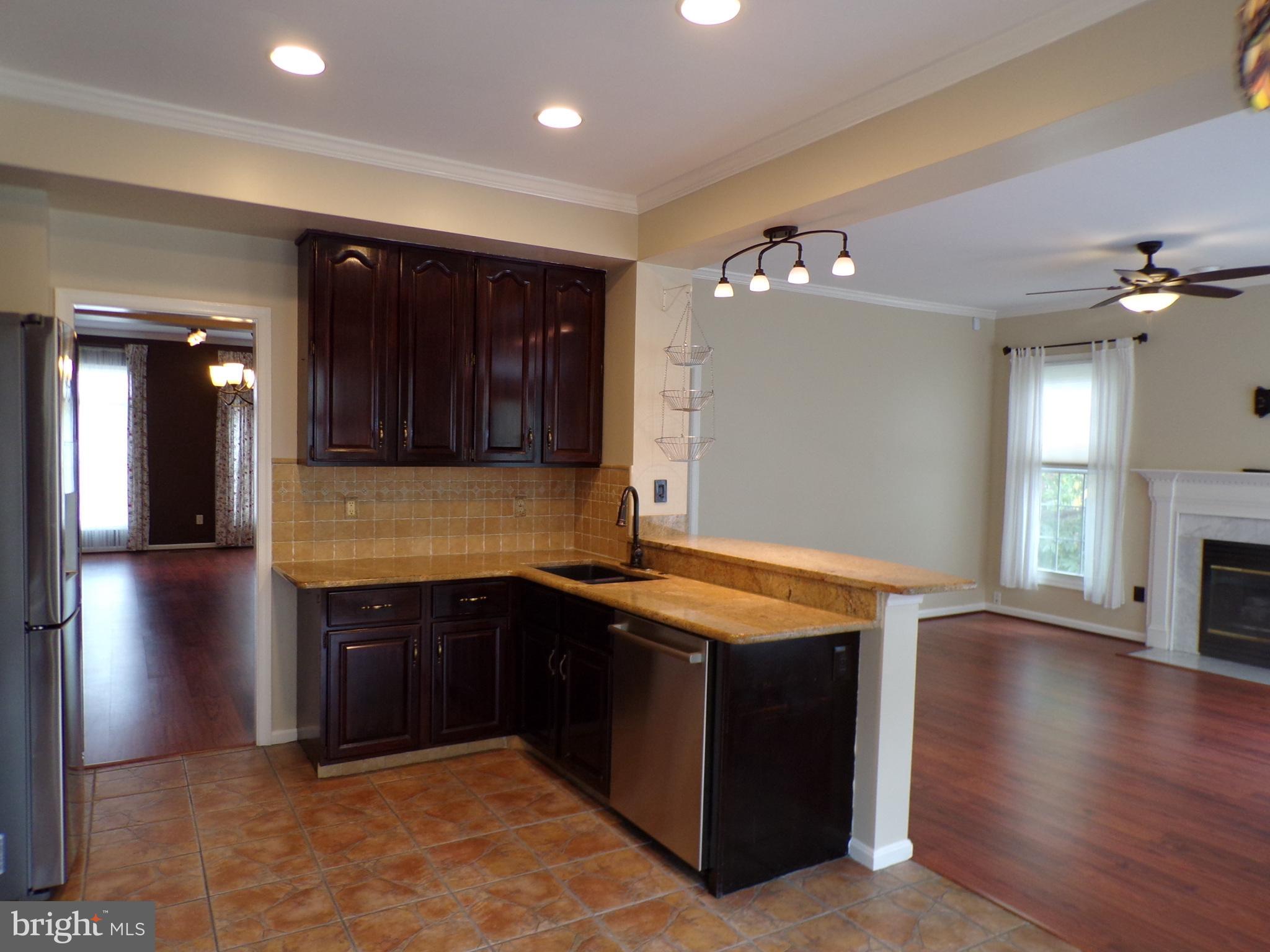 KINGSTOWNE - Residential Lease